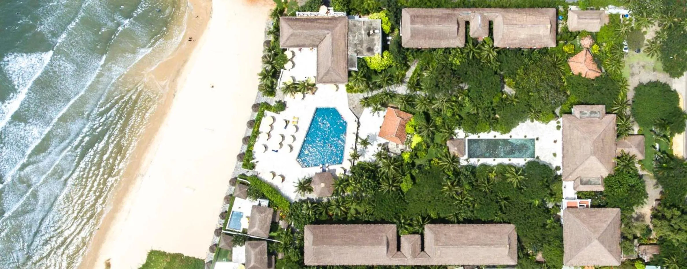 Property building in Allezboo Beach Resort & Spa