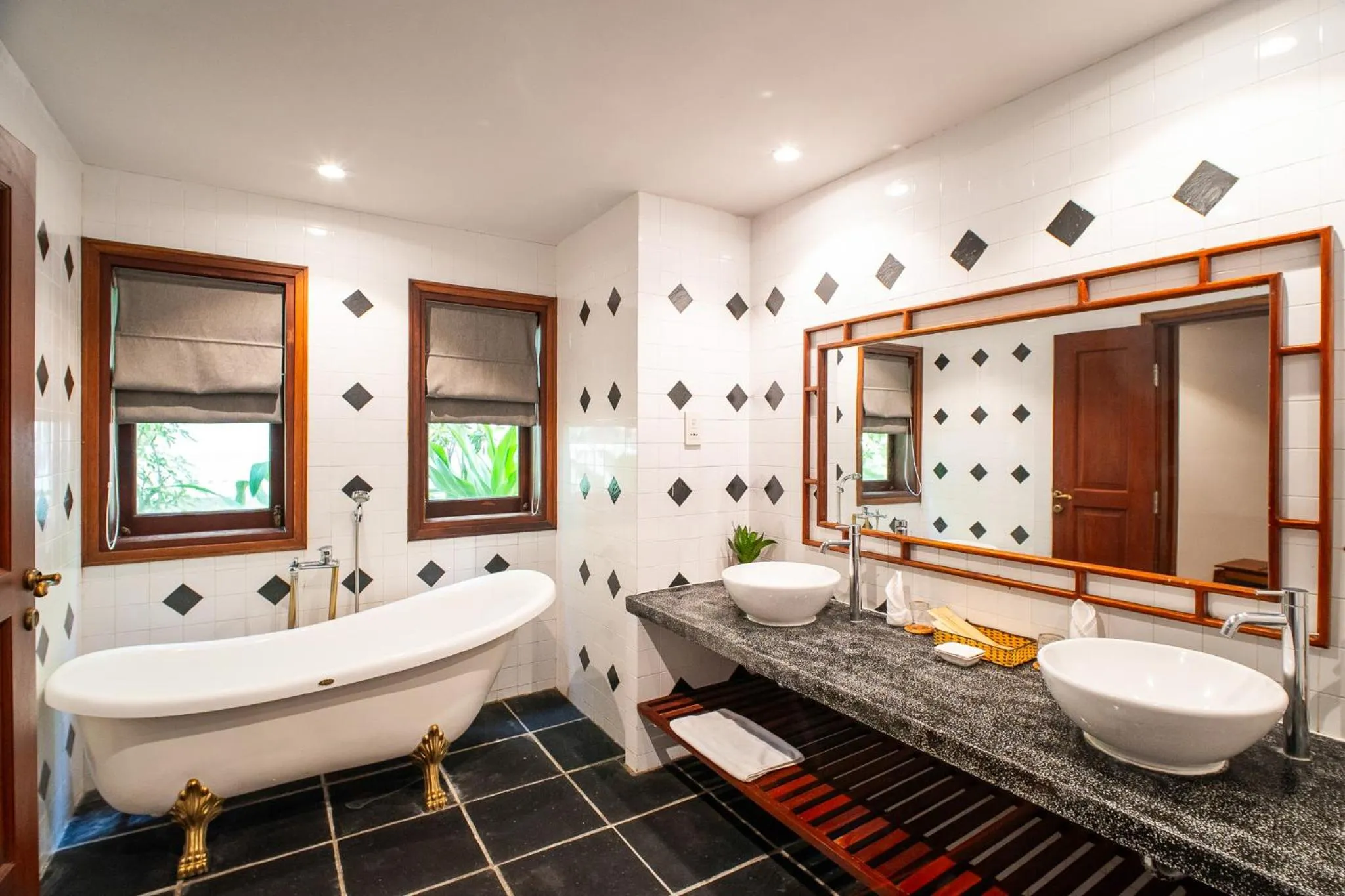 Toilet in Allezboo Beach Resort & Spa