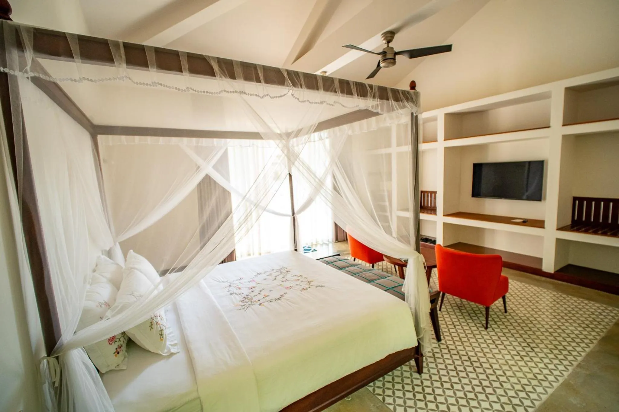 Property building, Bed in Allezboo Beach Resort & Spa