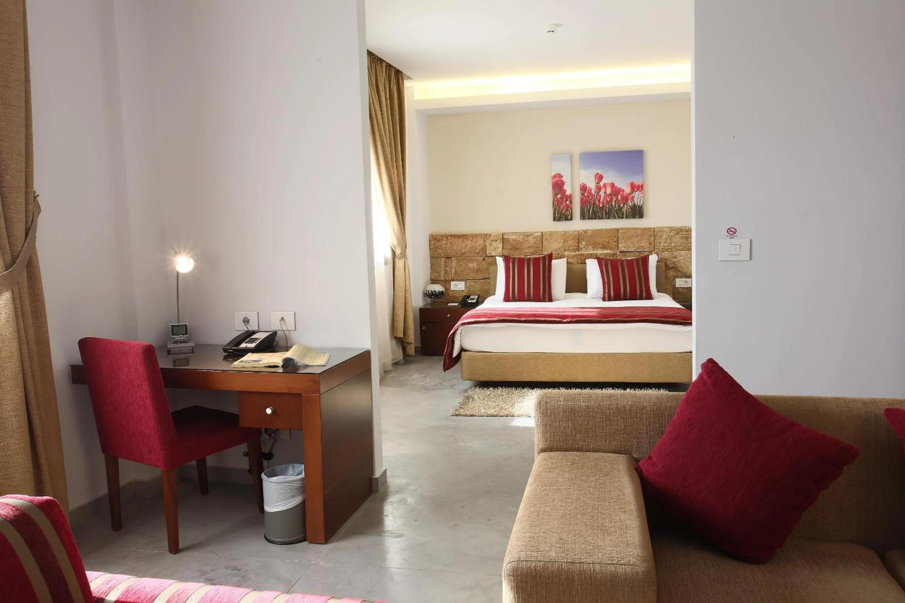 Bed in Monoberge Hotel