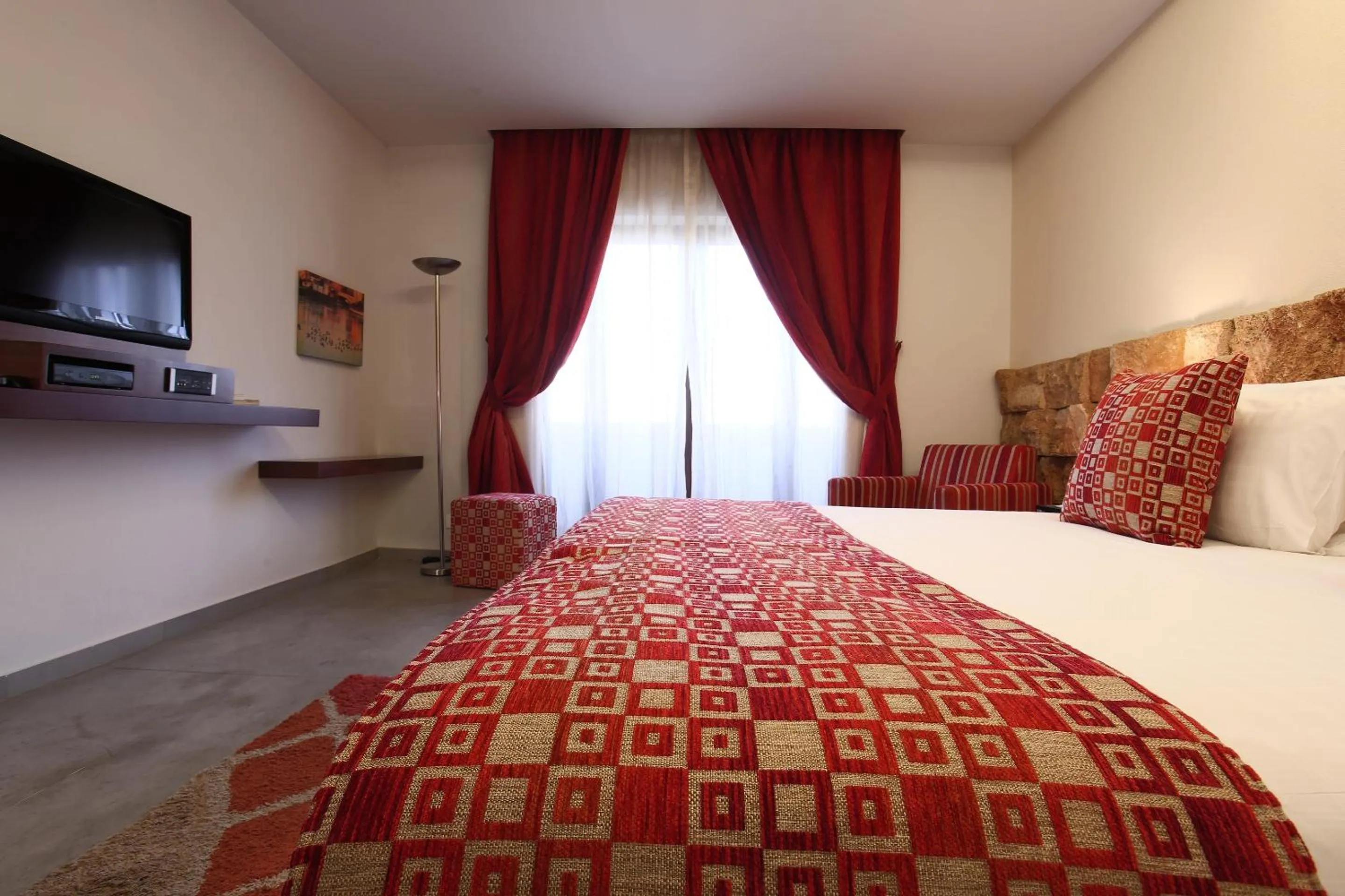 Bed in Monoberge Hotel