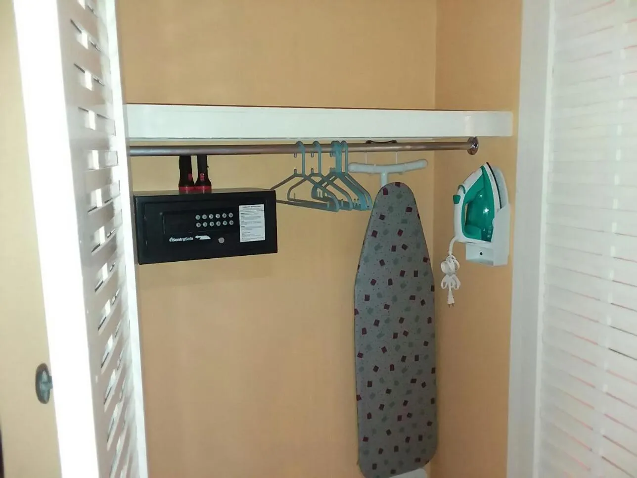 Decorative detail in Castle by the Shore