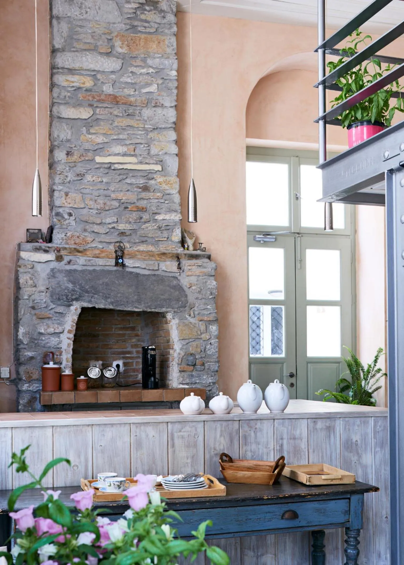 Restaurant/places to eat in Guesthouse Lila