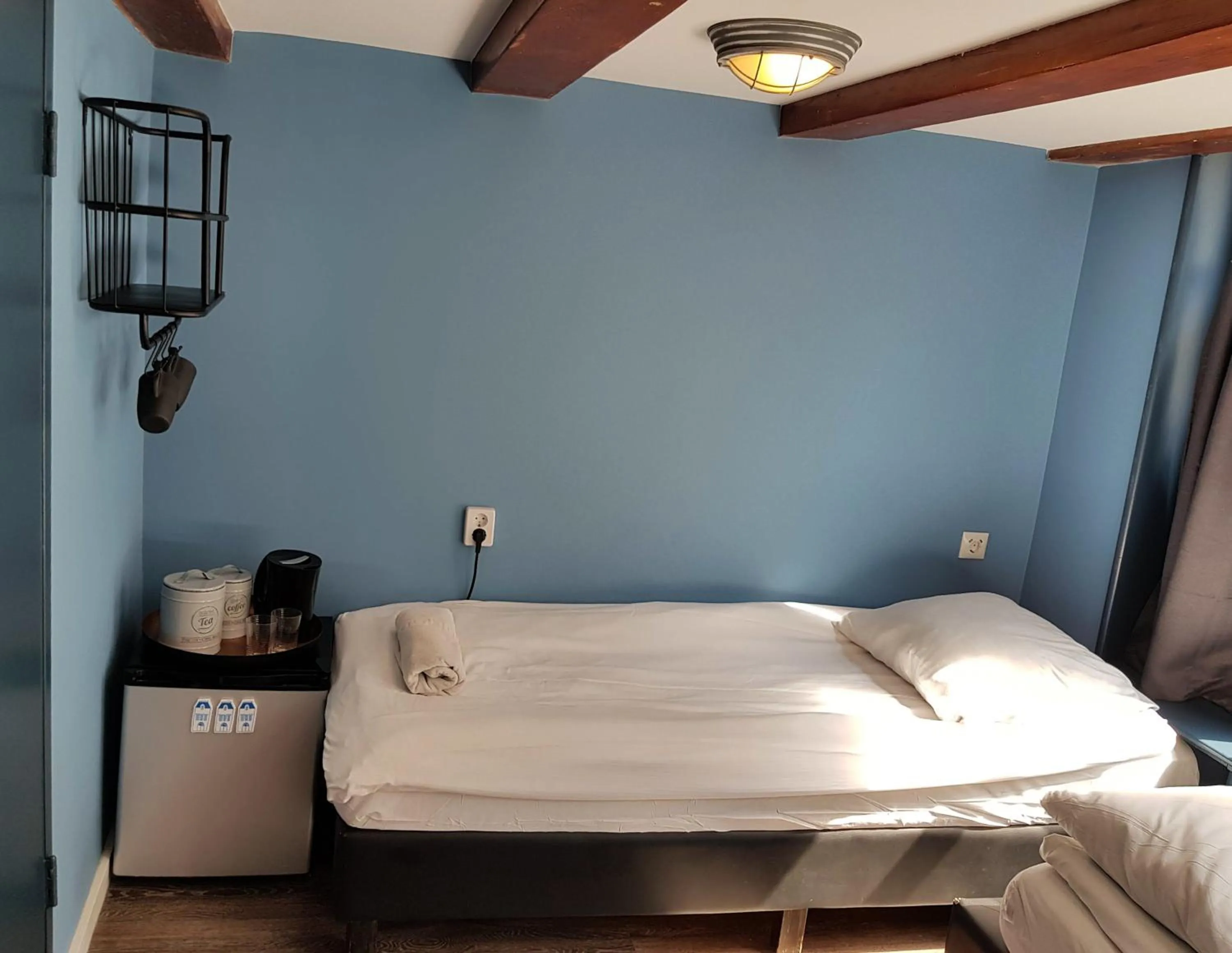 Bed in Urban Vibes Guesthouse