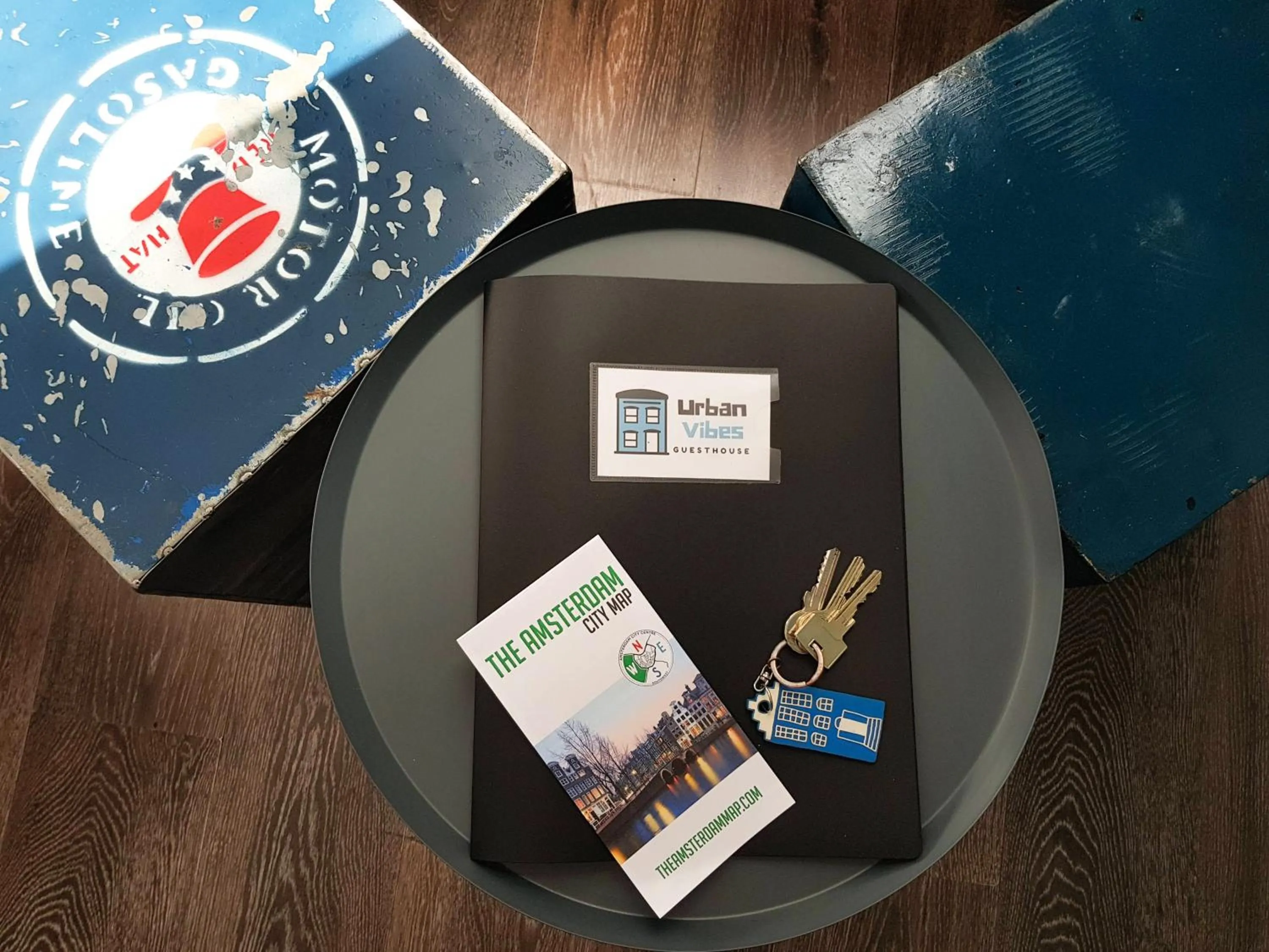 Seating area in Urban Vibes Guesthouse