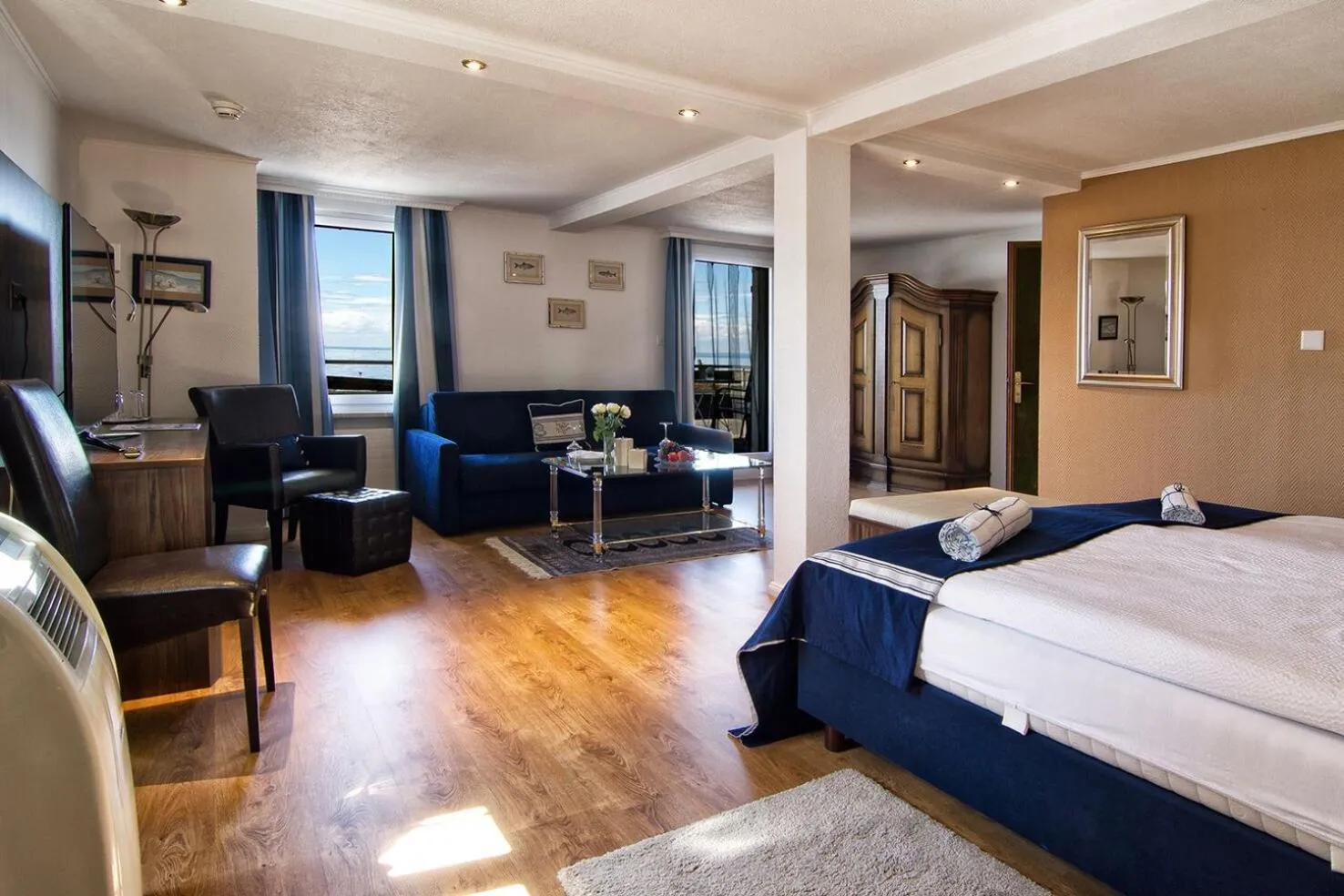 Bedroom, Bed in Bodenseehotel Weisses Rössli