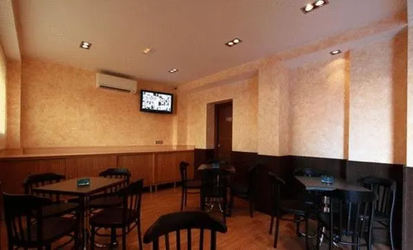 Lounge or bar in Hostal Avenida Barajas
