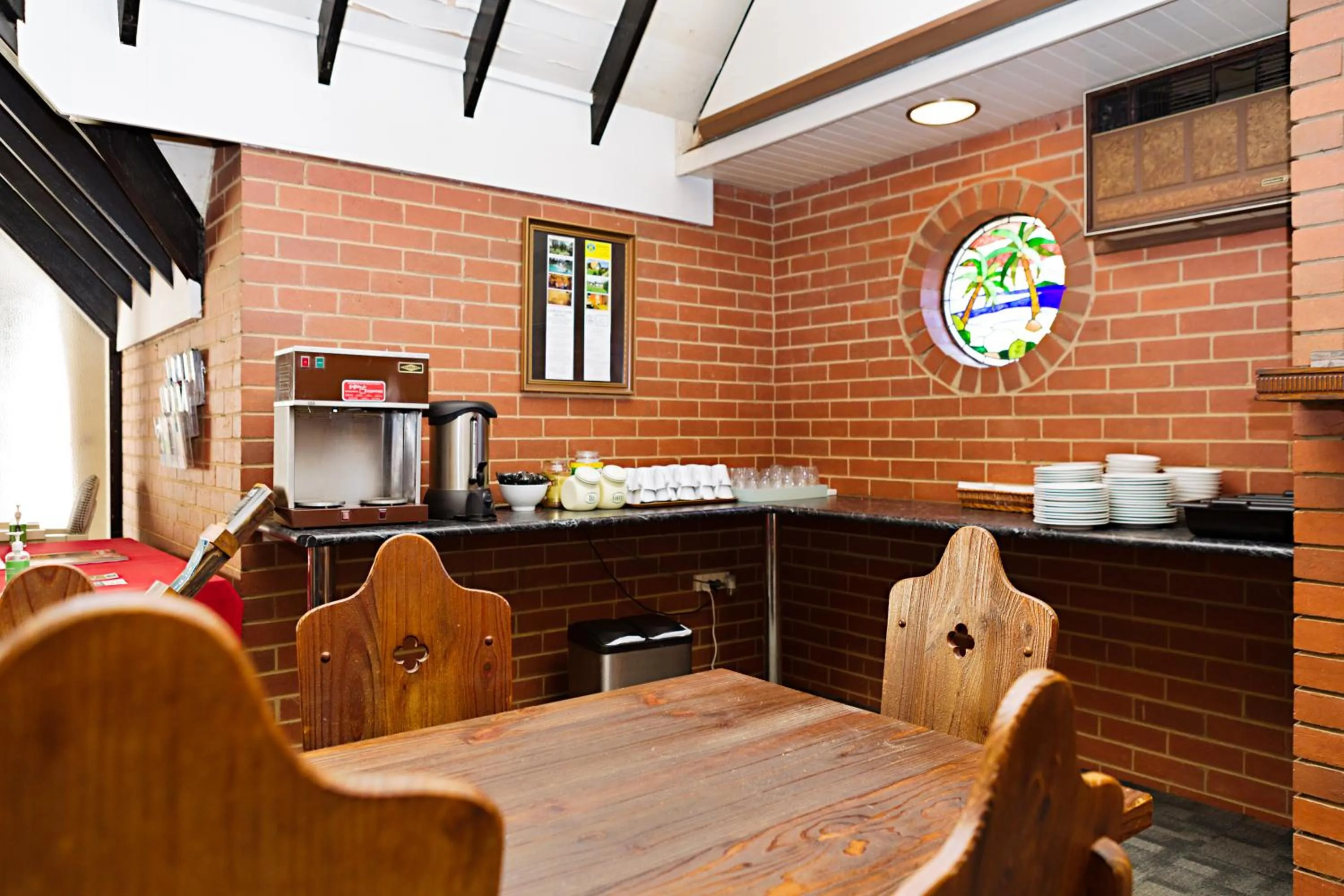 Breakfast in Gardenview