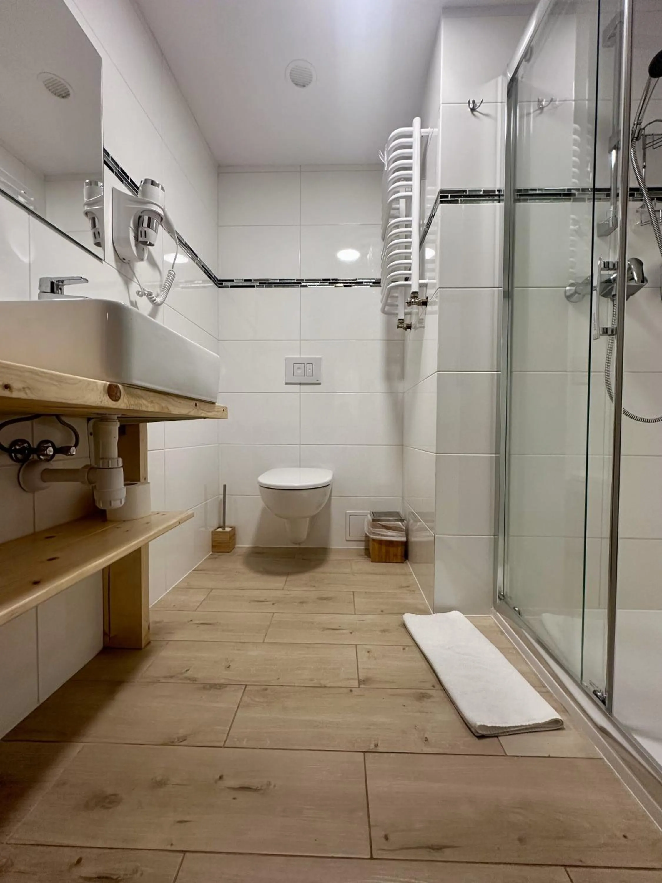 Shower in Tarasy Wang