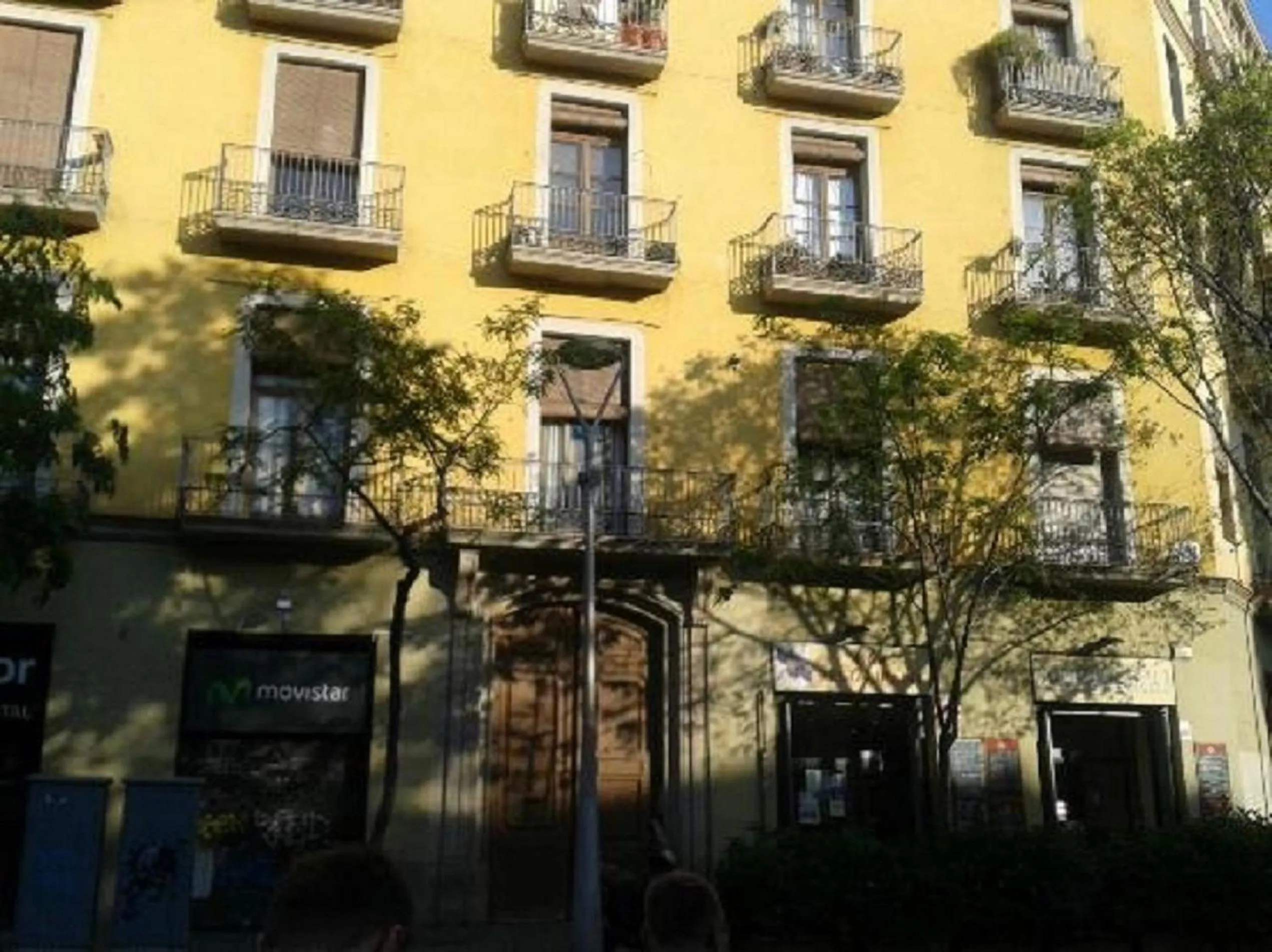 Facade/entrance in Plaza Goya Rooms