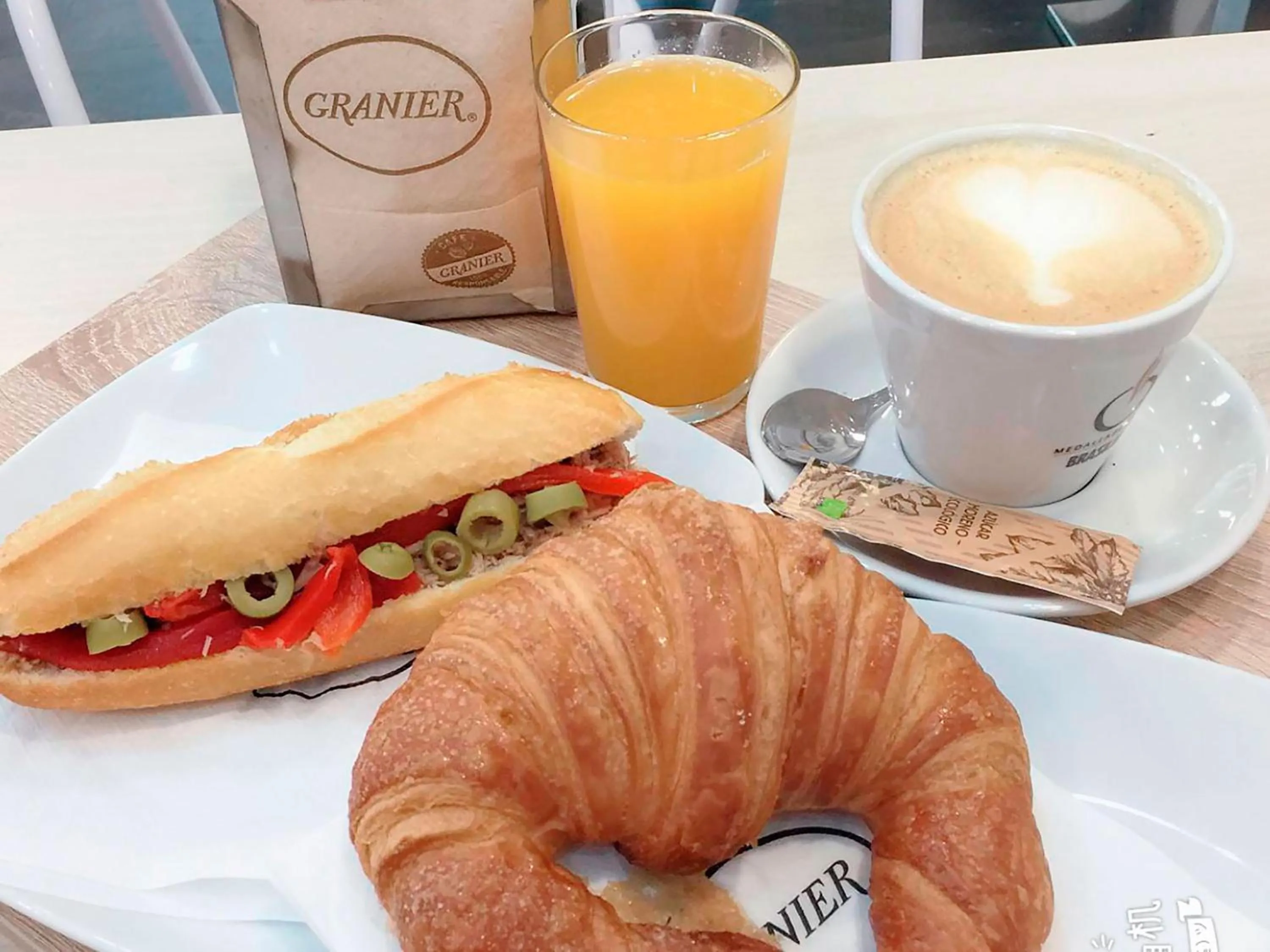 Breakfast in Plaza Goya Rooms