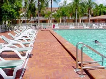 Swimming pool in Grand Palms Spa & Golf Resort