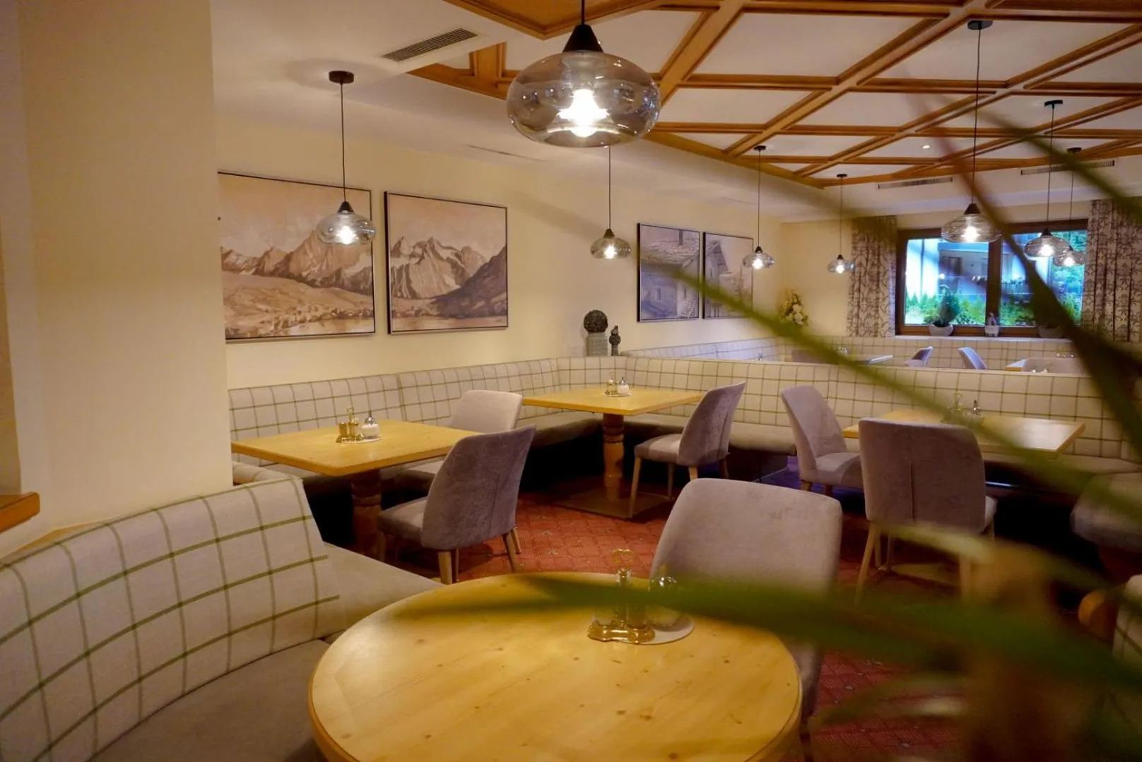 Restaurant/places to eat in Hotel Garni Rifflsee