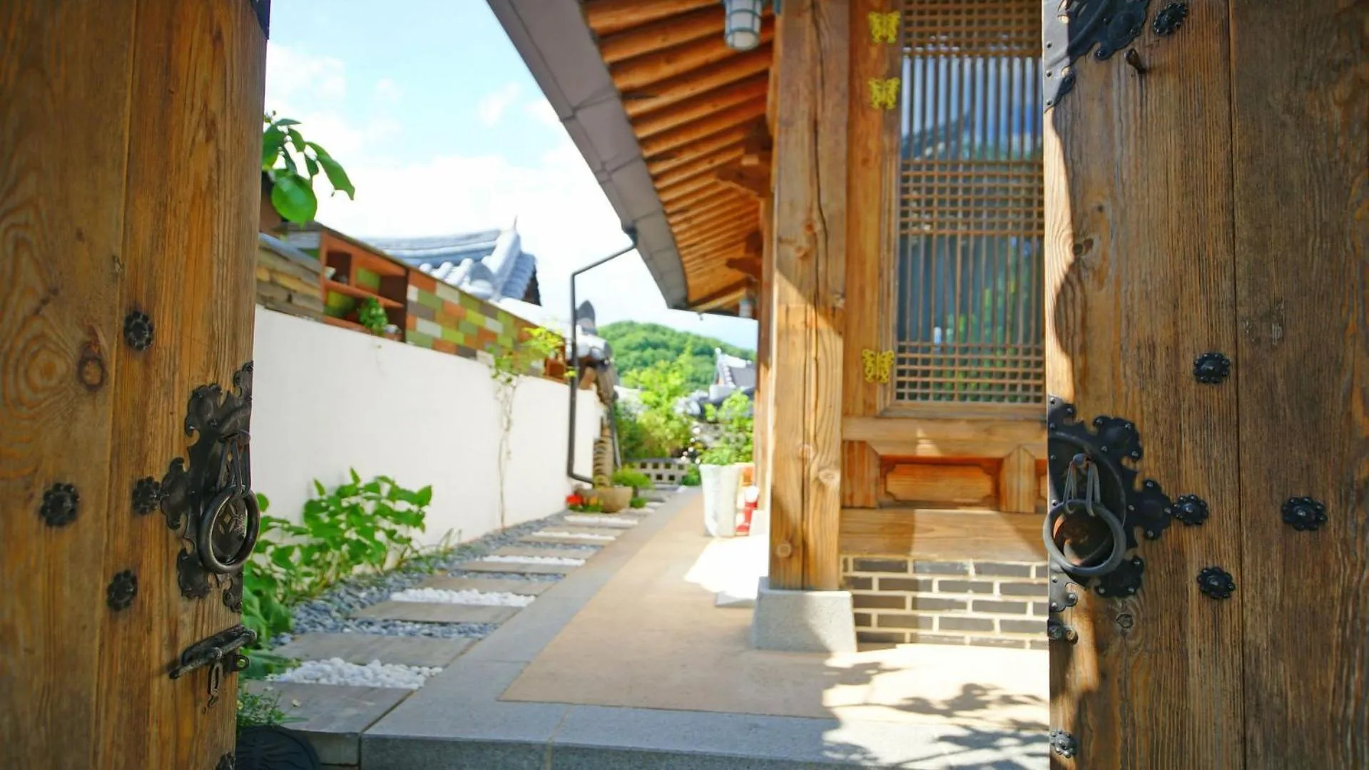 Property building in Sarangroo