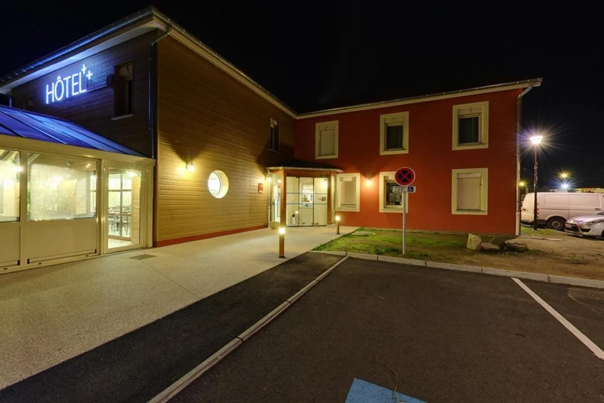 Property building in Les Étoiles Du Forez