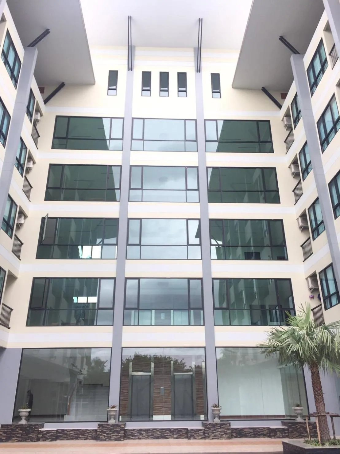 Property building in Orchid Riverview Hotel