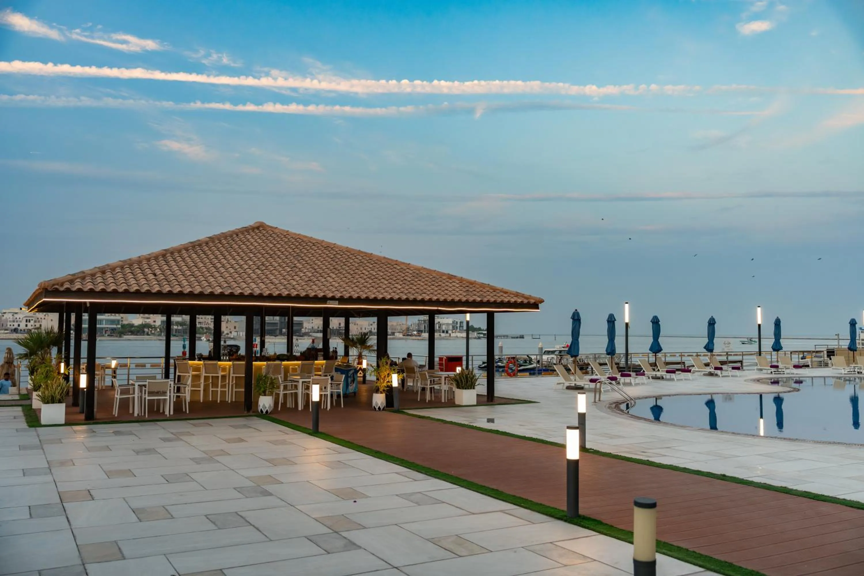 Restaurant/places to eat in The Grove Resort Bahrain