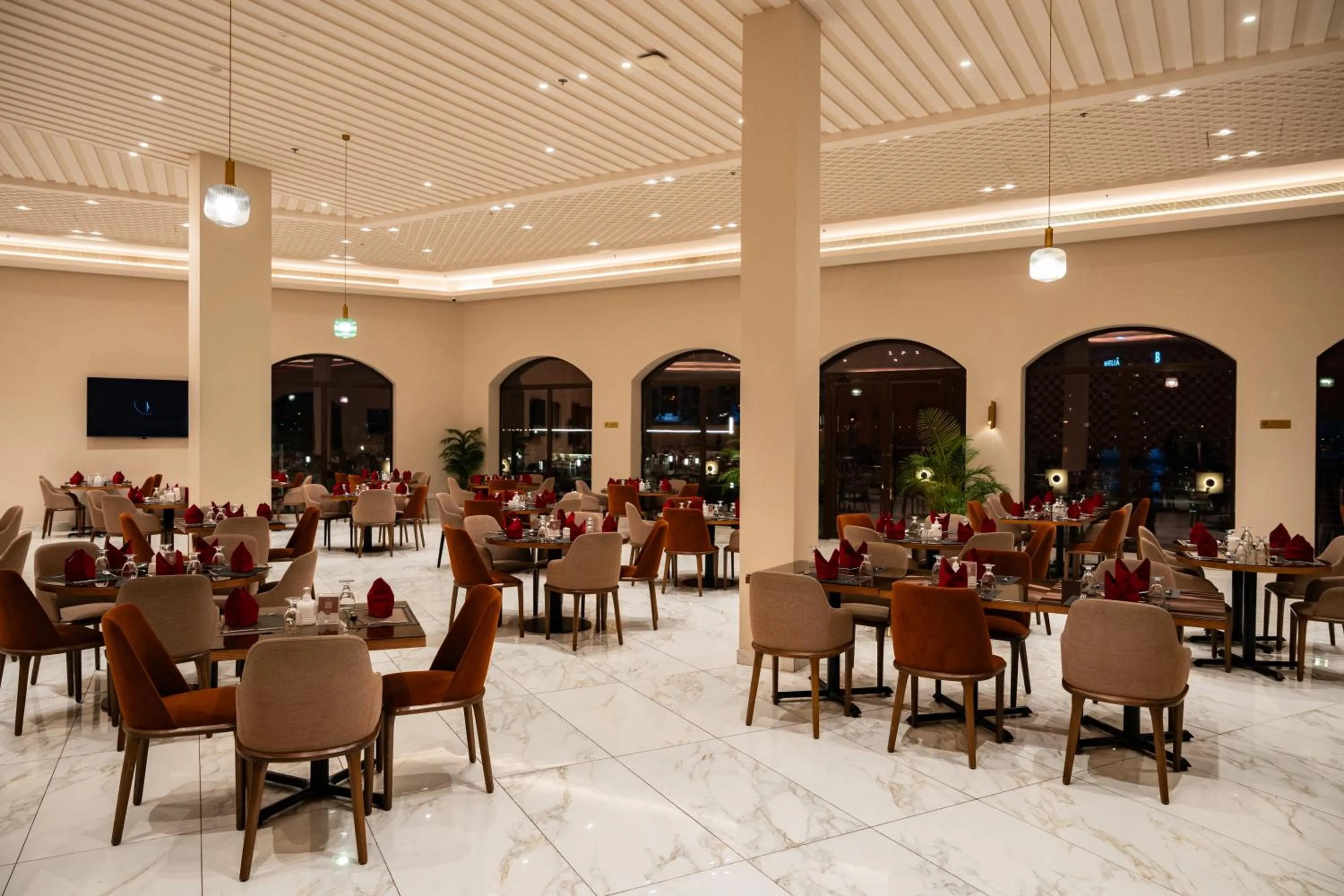 Restaurant/places to eat in The Grove Resort Bahrain