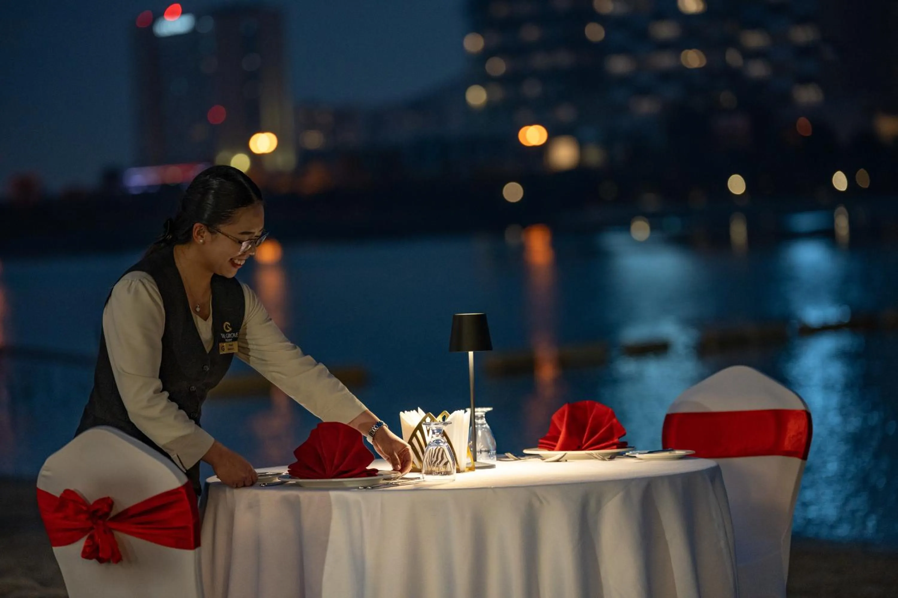 Restaurant/places to eat in The Grove Resort Bahrain