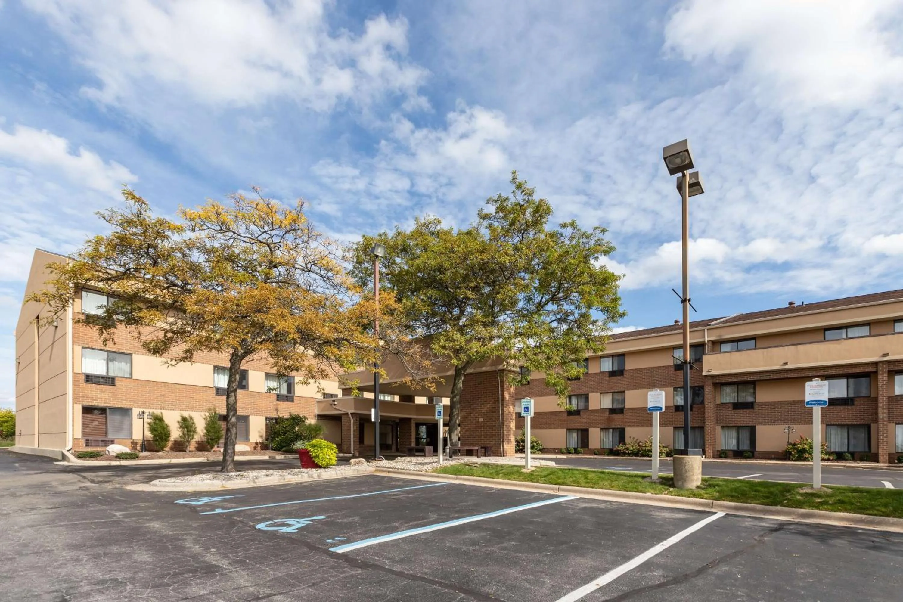 Property building in Comfort Inn Grand Rapids Airport