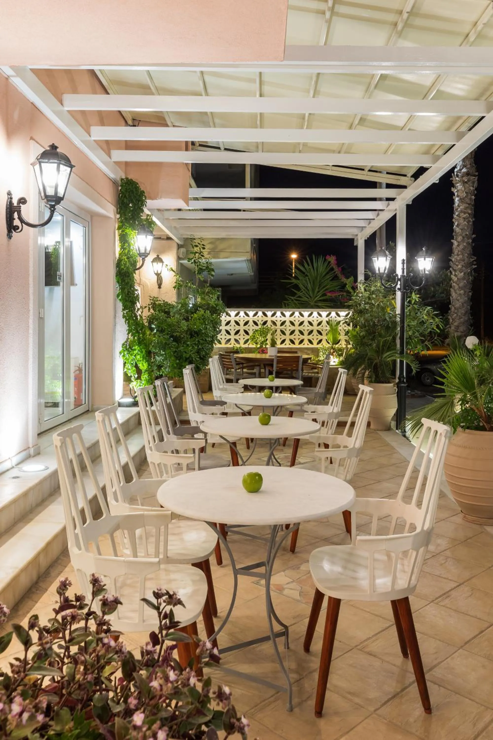 Seating area in Eliza Hotel by Panel Hospitality