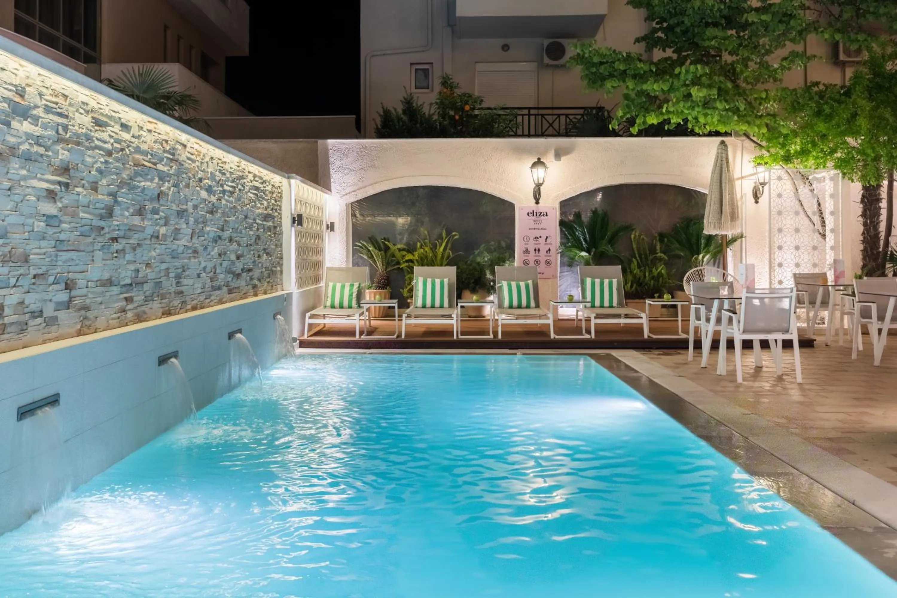 Swimming pool in Eliza Hotel by Panel Hospitality