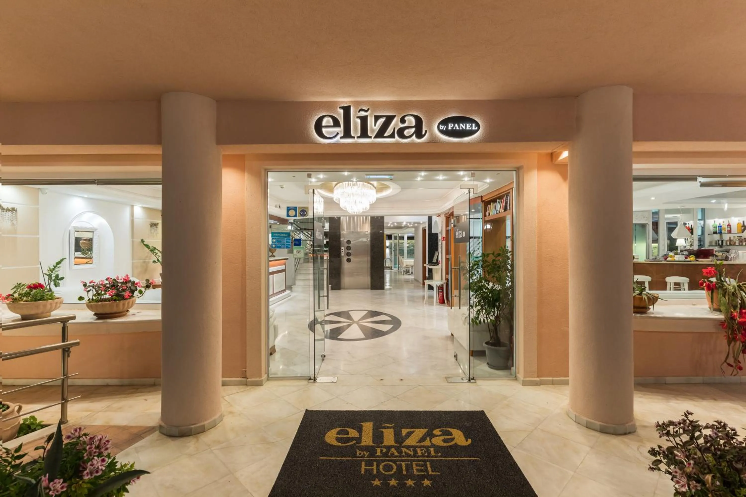 Facade/entrance in Eliza Hotel by Panel Hospitality