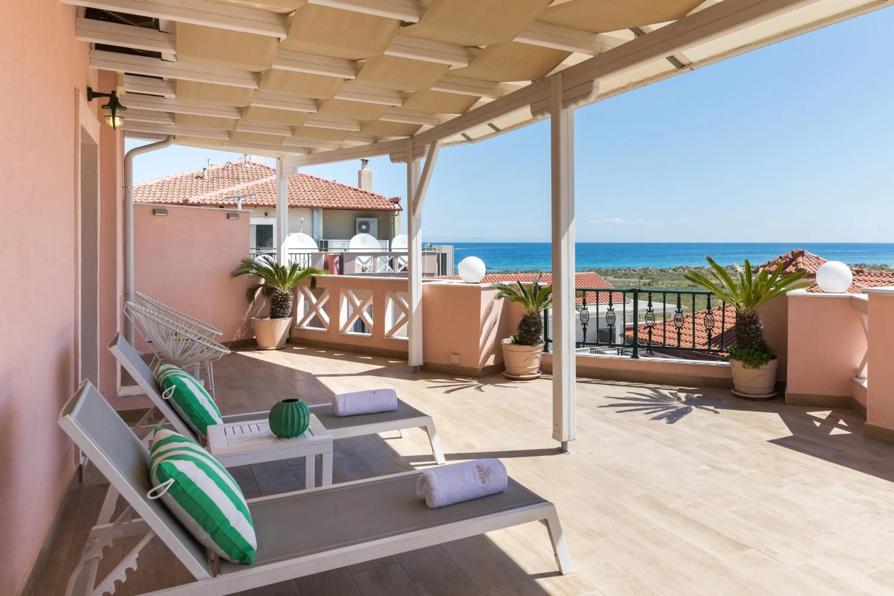 Balcony/Terrace in Eliza Hotel by Panel Hospitality