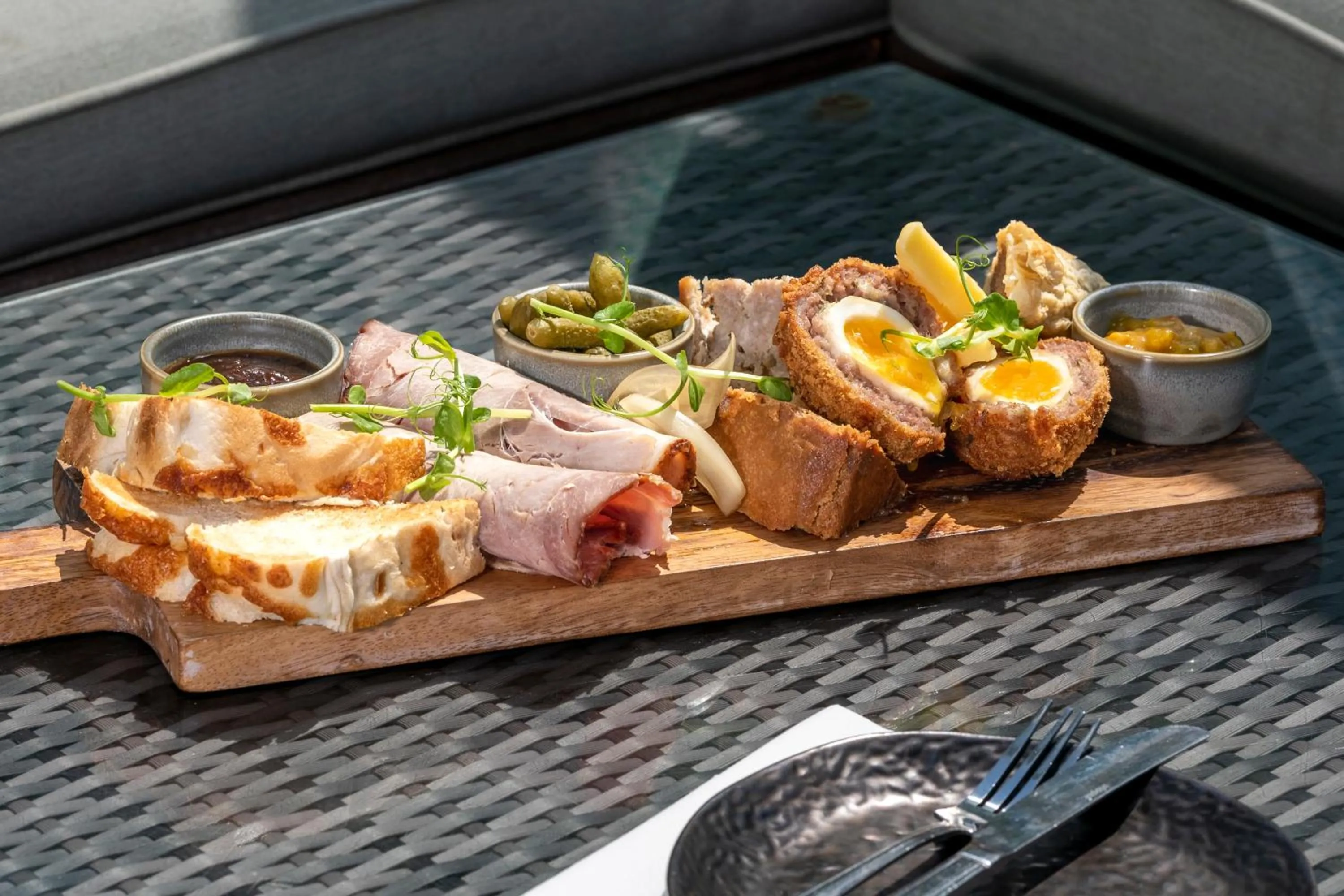 Food and drinks in The Mill Hotel Sudbury