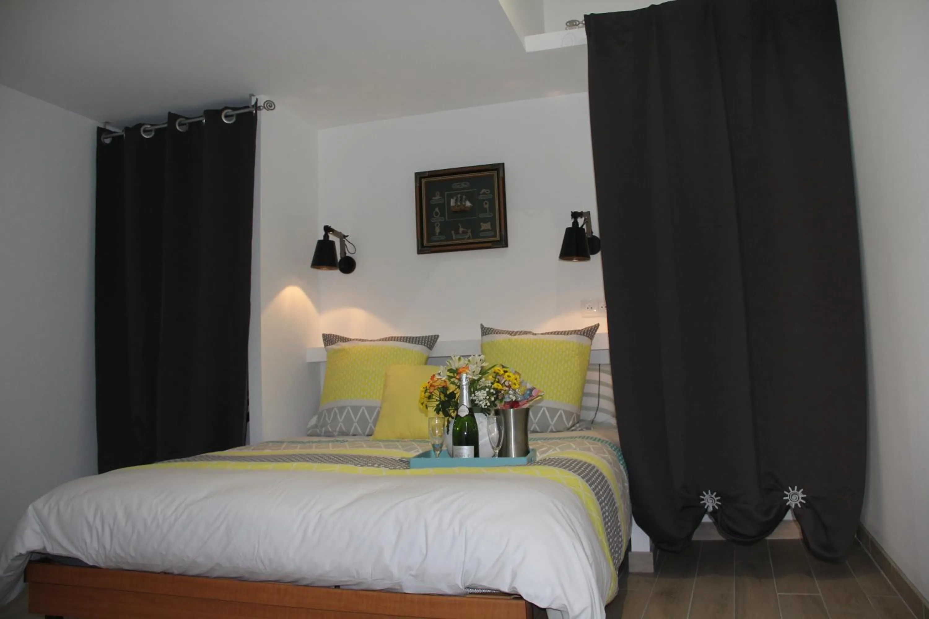 Bed in Le Clos du Square - climatisé