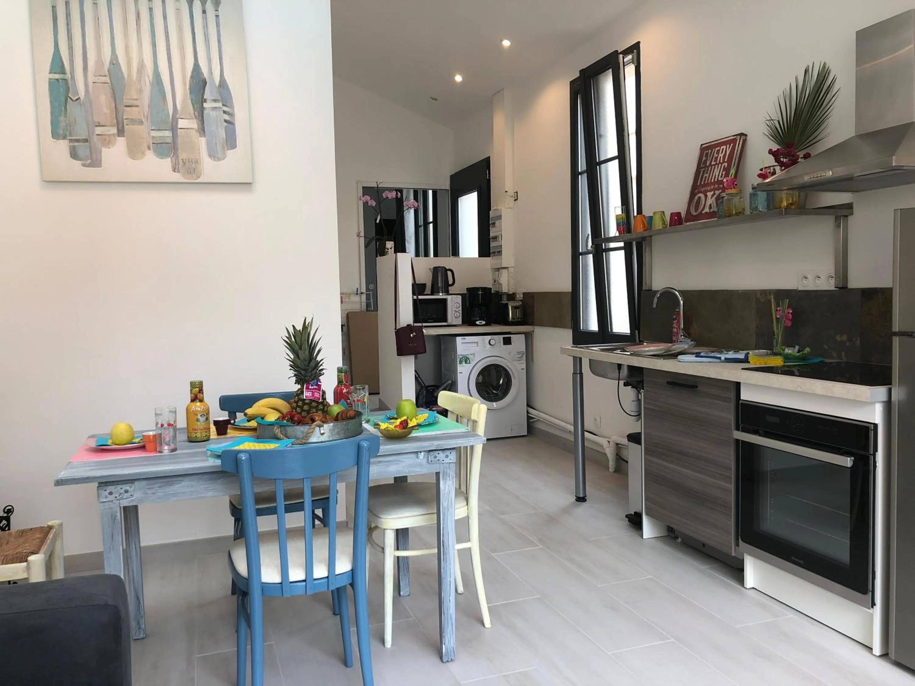 Dining area in Le Clos du Square - climatisé