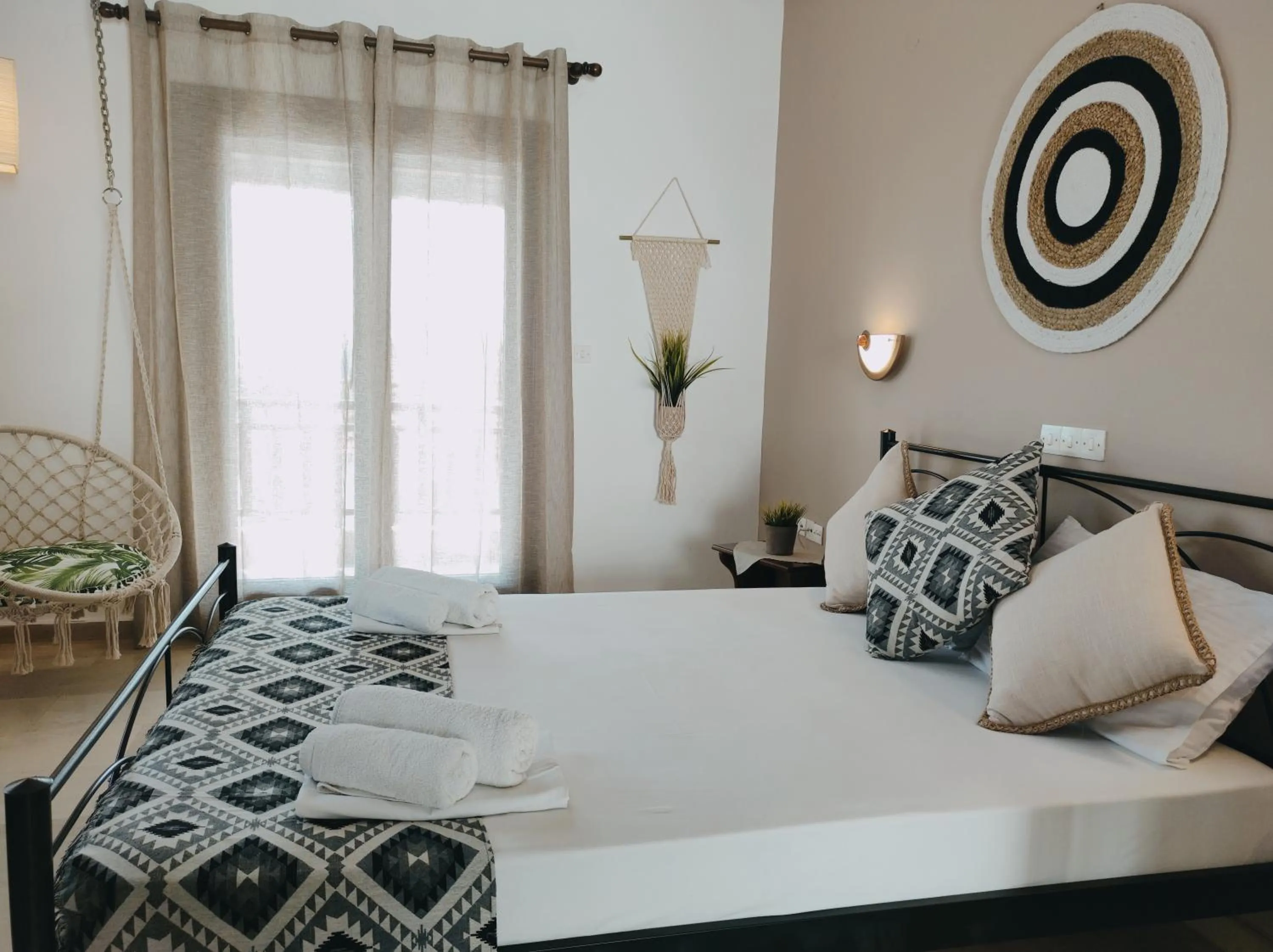 Decorative detail, Bed in Hotel Alexandra