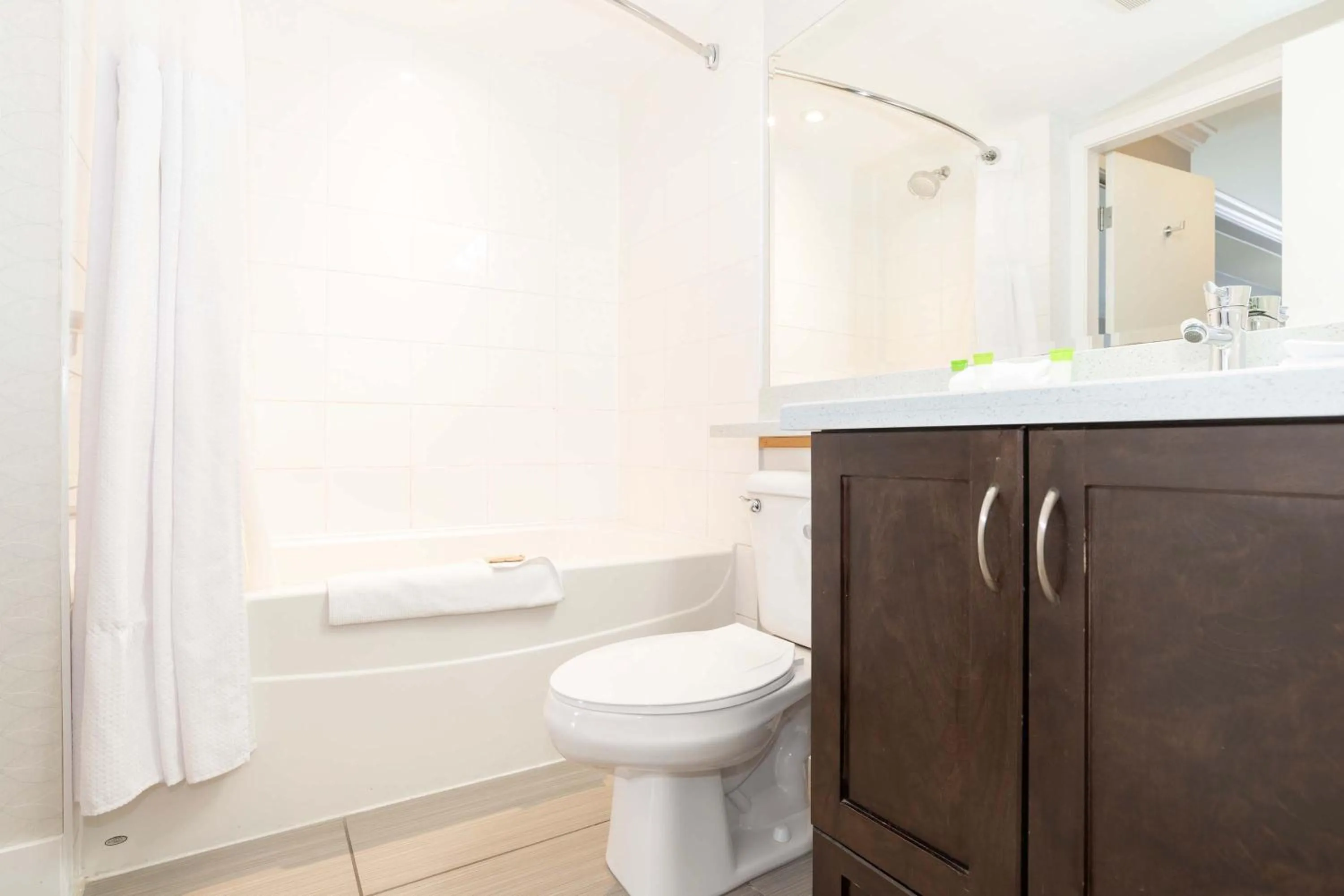 Bathroom in Sandman Hotel and Suites Abbotsford