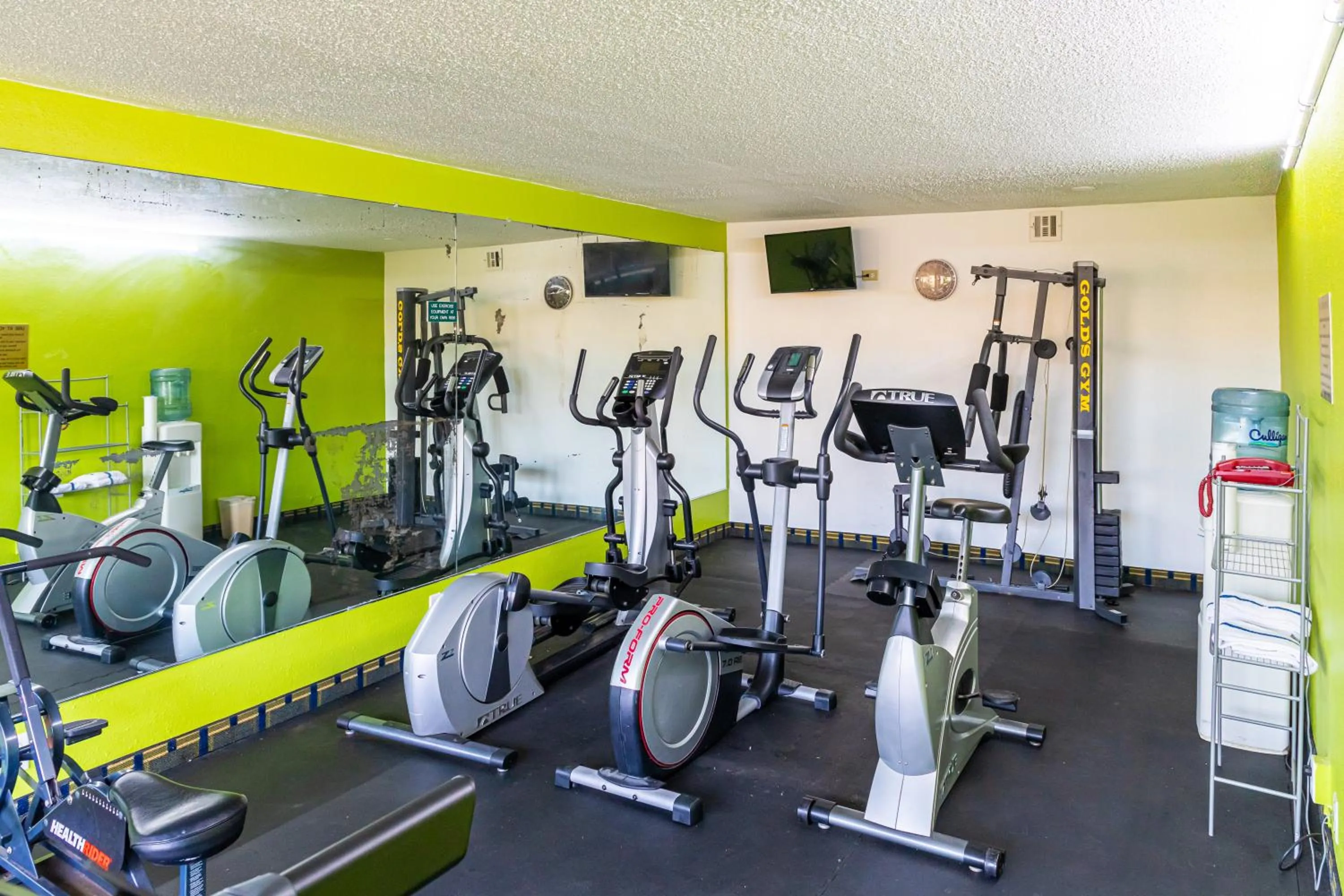 Fitness centre/facilities in Quality Inn Richmond Hill - Savannah I-95