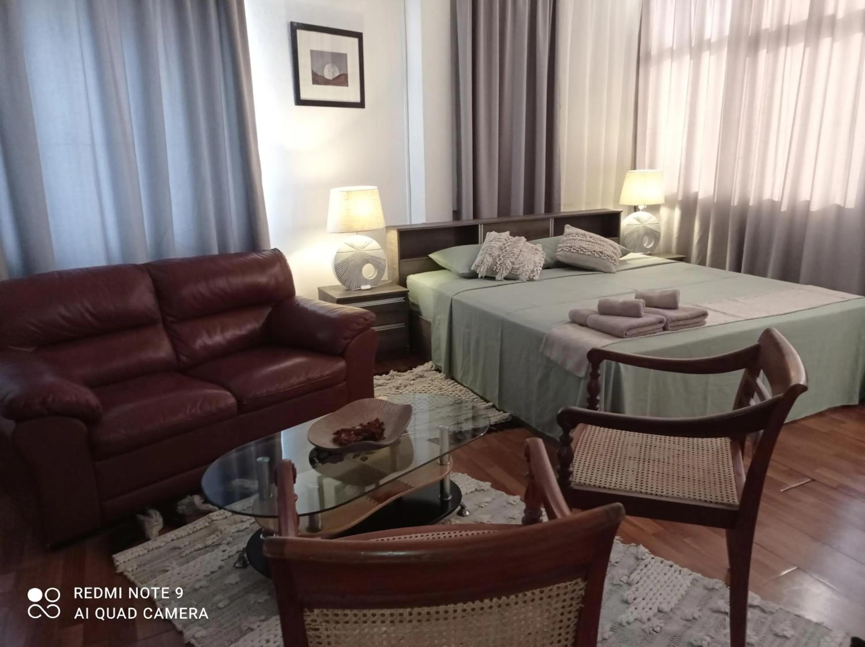 Bed in Hello Guest House