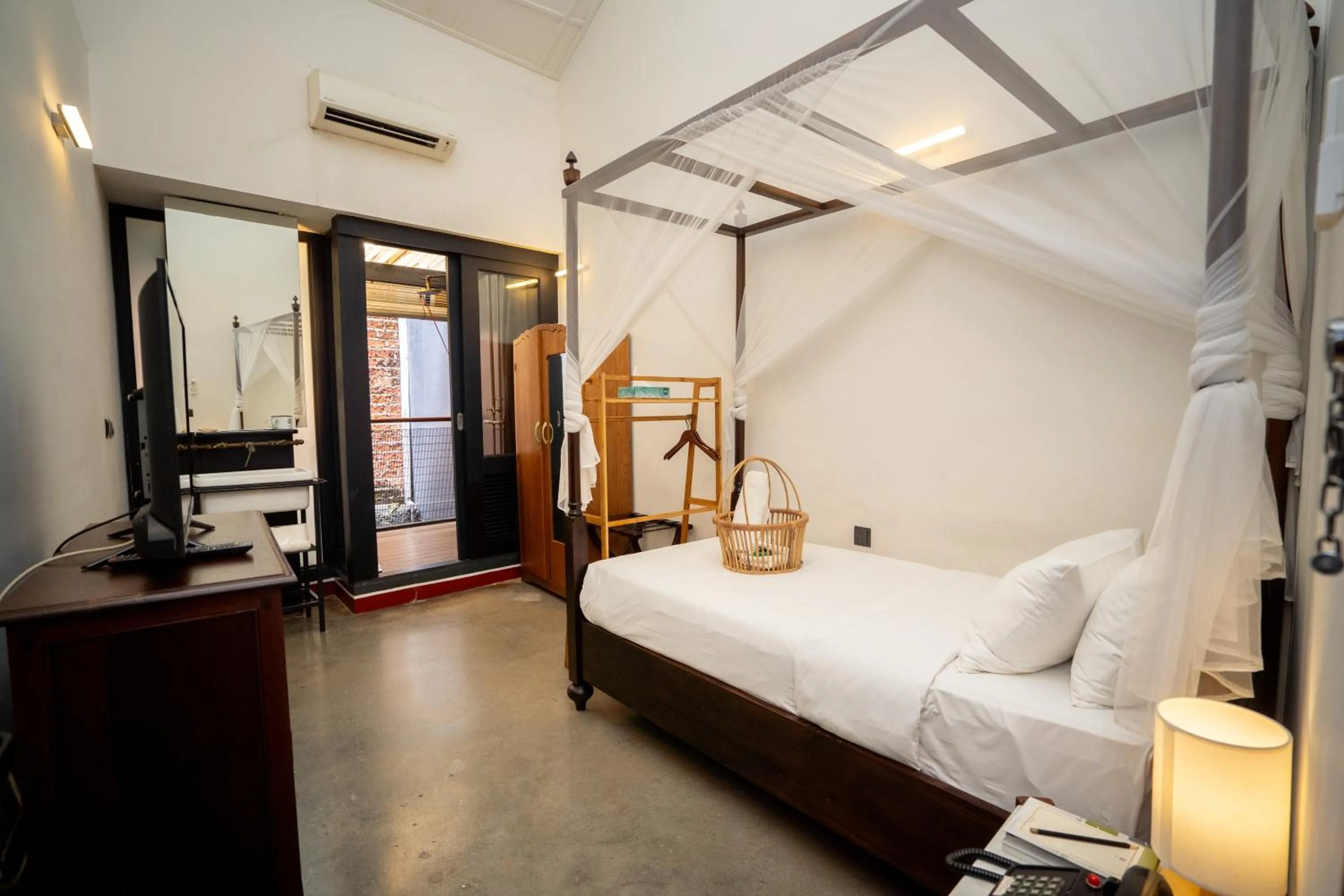 Bed in Tian Jing Hotel