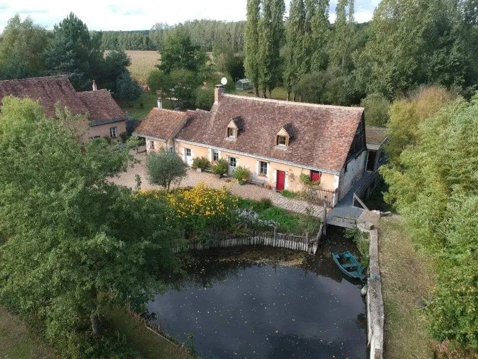 Moulin de la Diversiere, gîtes avec piscine en pleine nature Moulin de la Diversiere, gîtes avec piscine en pleine nature