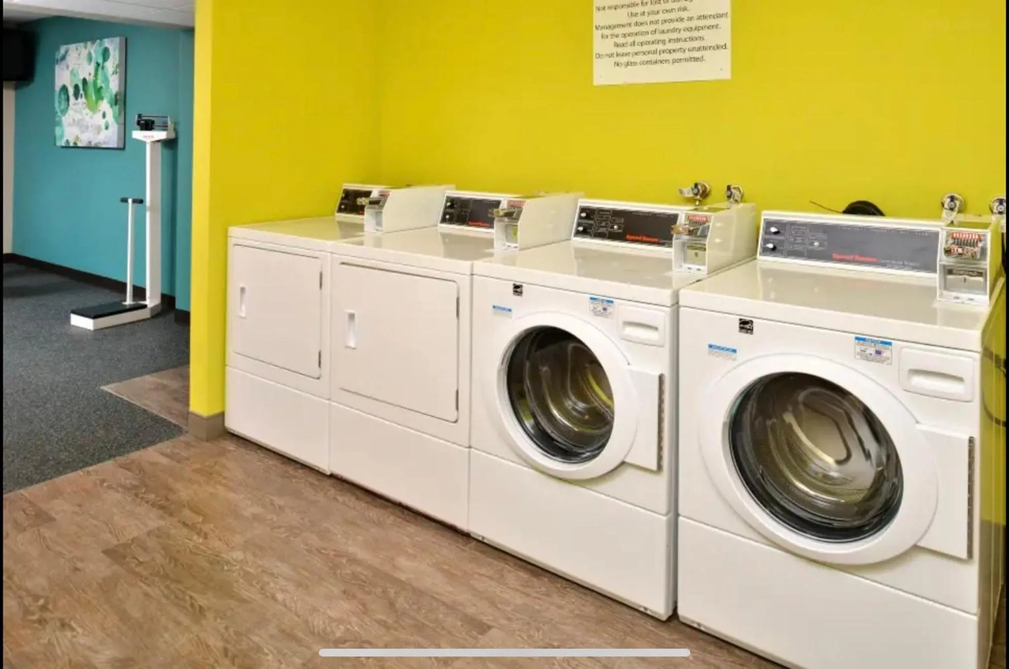 laundry in Red Roof Inn PLUS & Suites Tampa