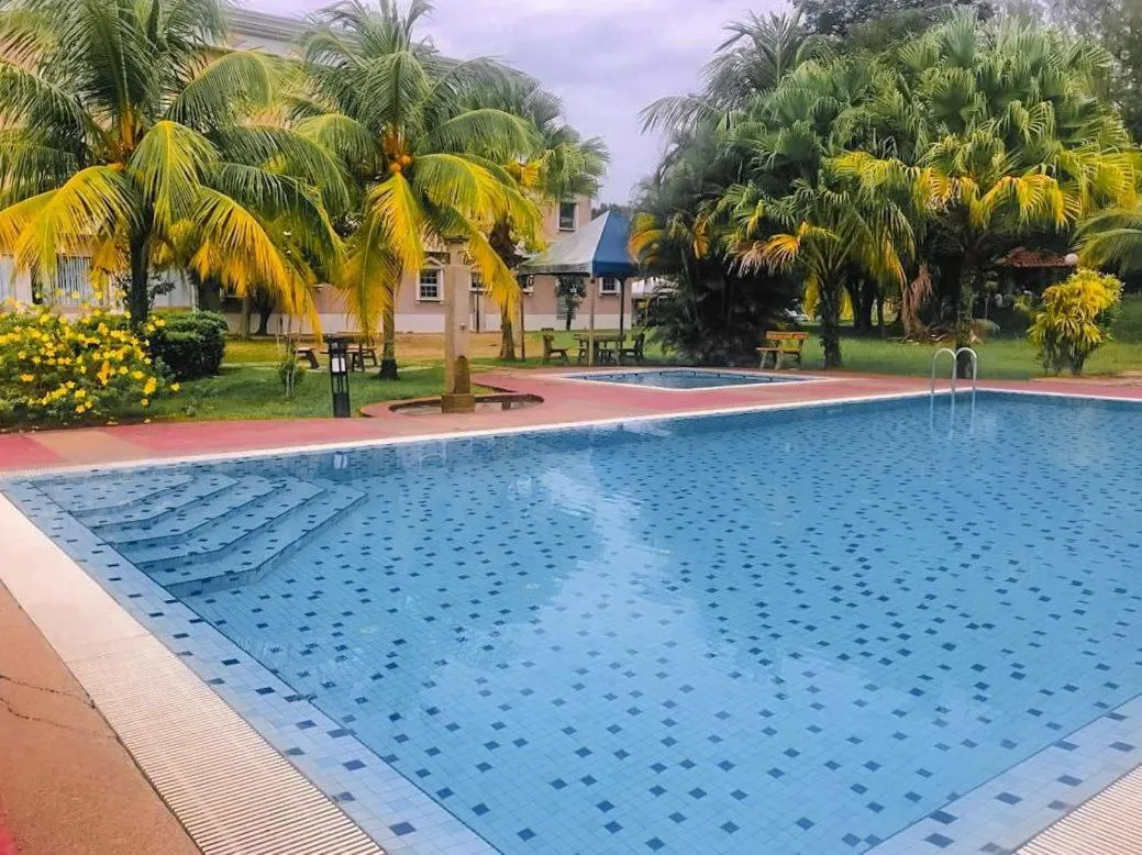 Swimming pool in Hotel Seri Malaysia Kulim