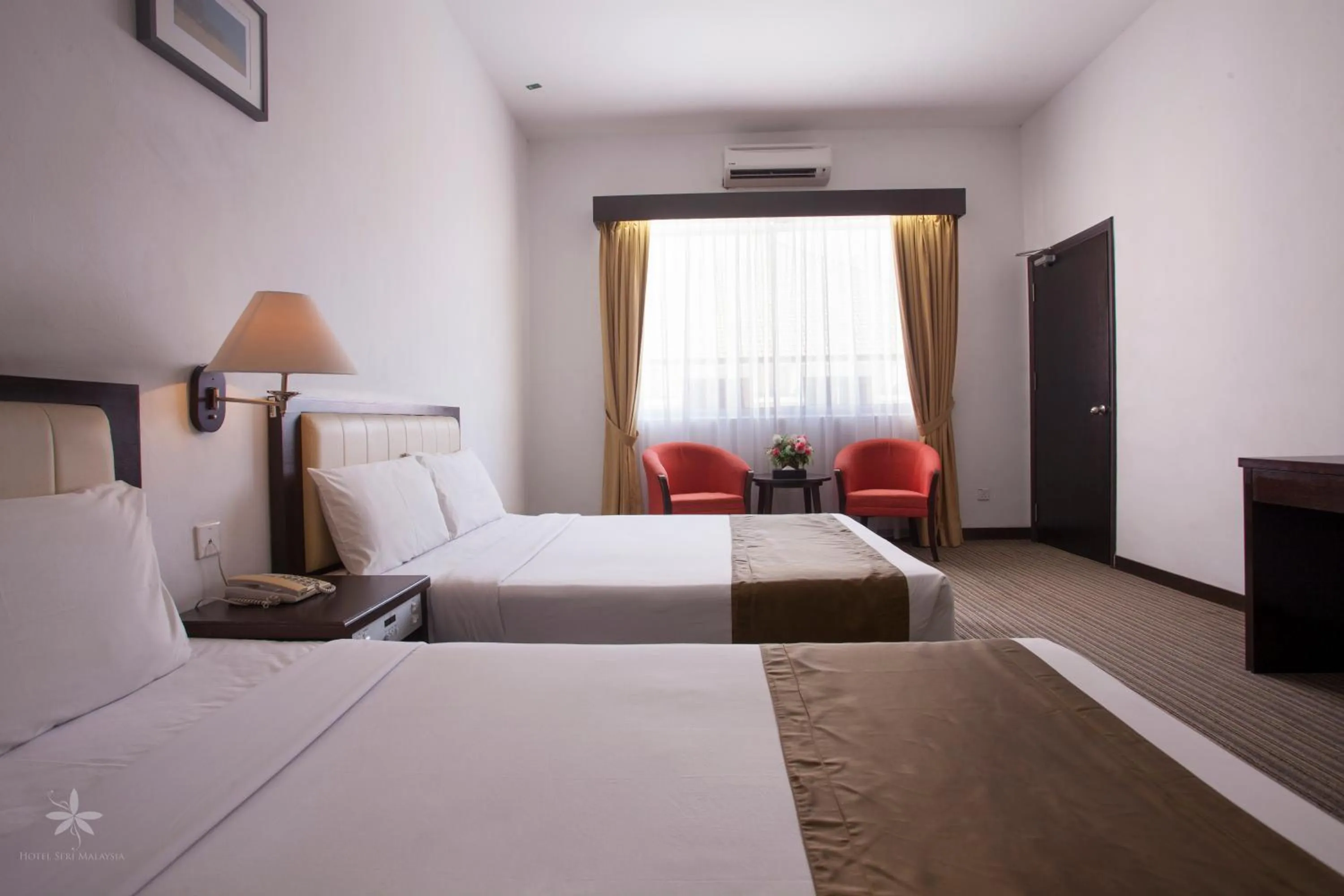 Bedroom, Bed in Hotel Seri Malaysia Kepala Batas