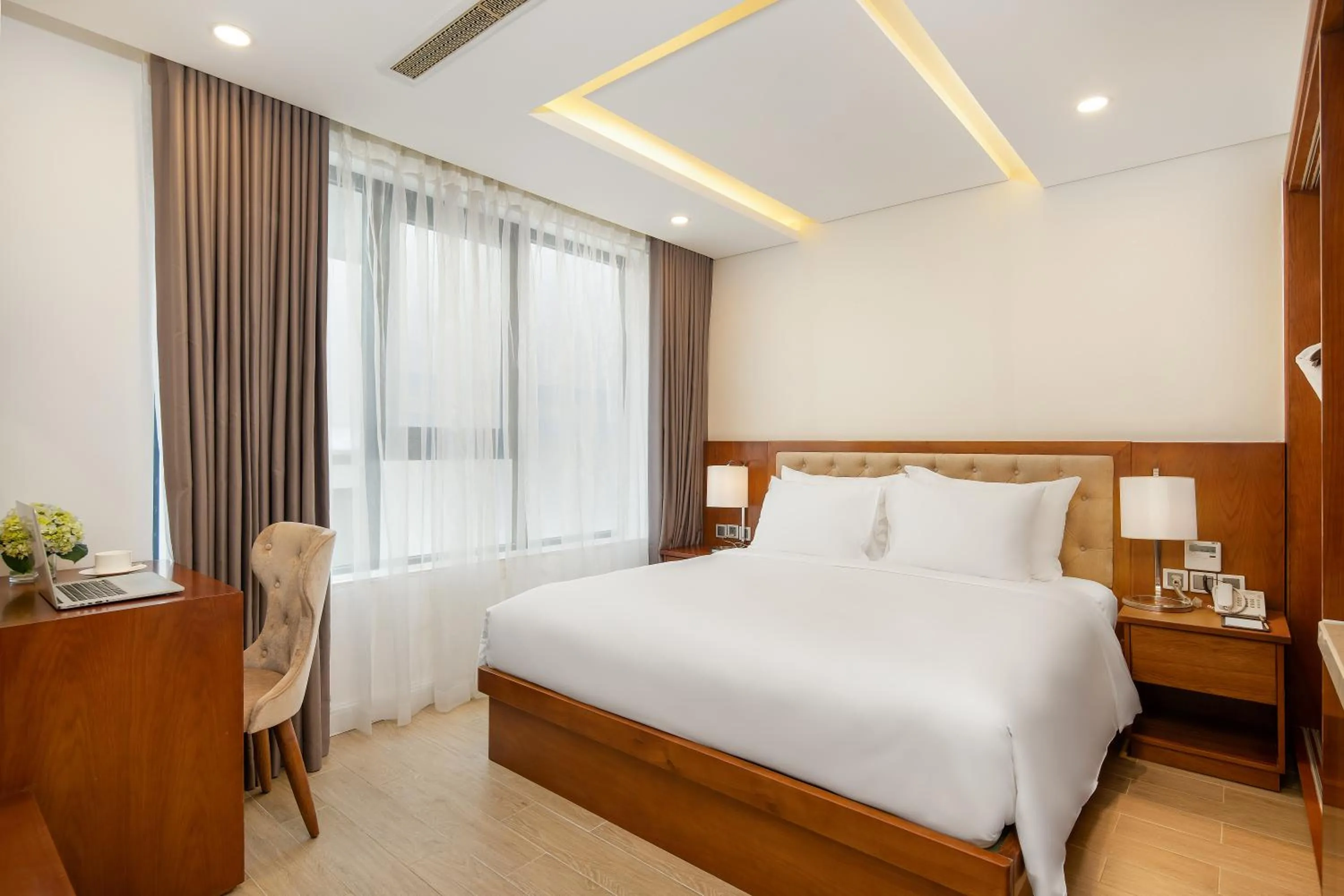 Bedroom, Bed in Paris Deli Danang Beach Hotel