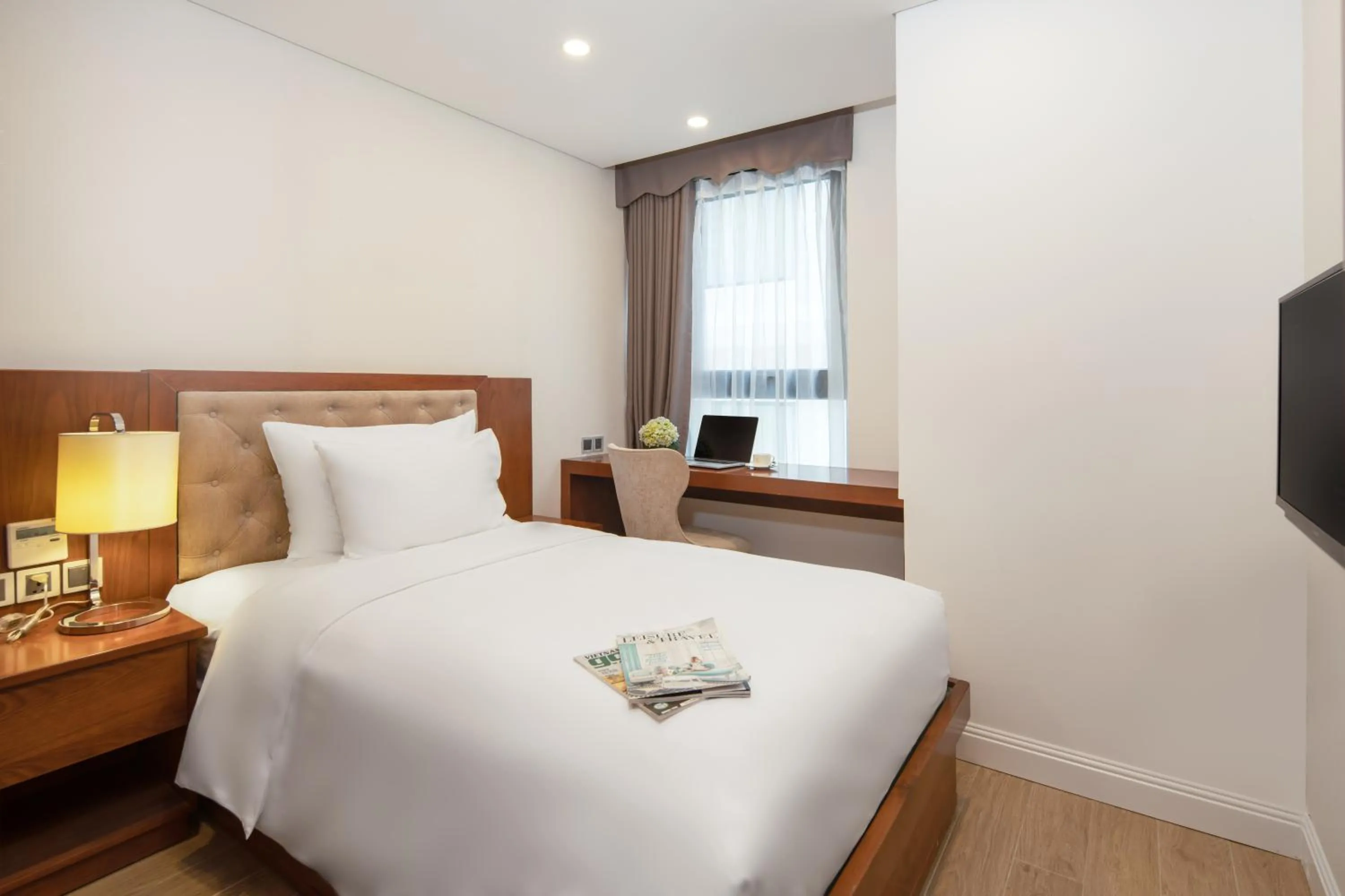 Bedroom, Bed in Paris Deli Danang Beach Hotel