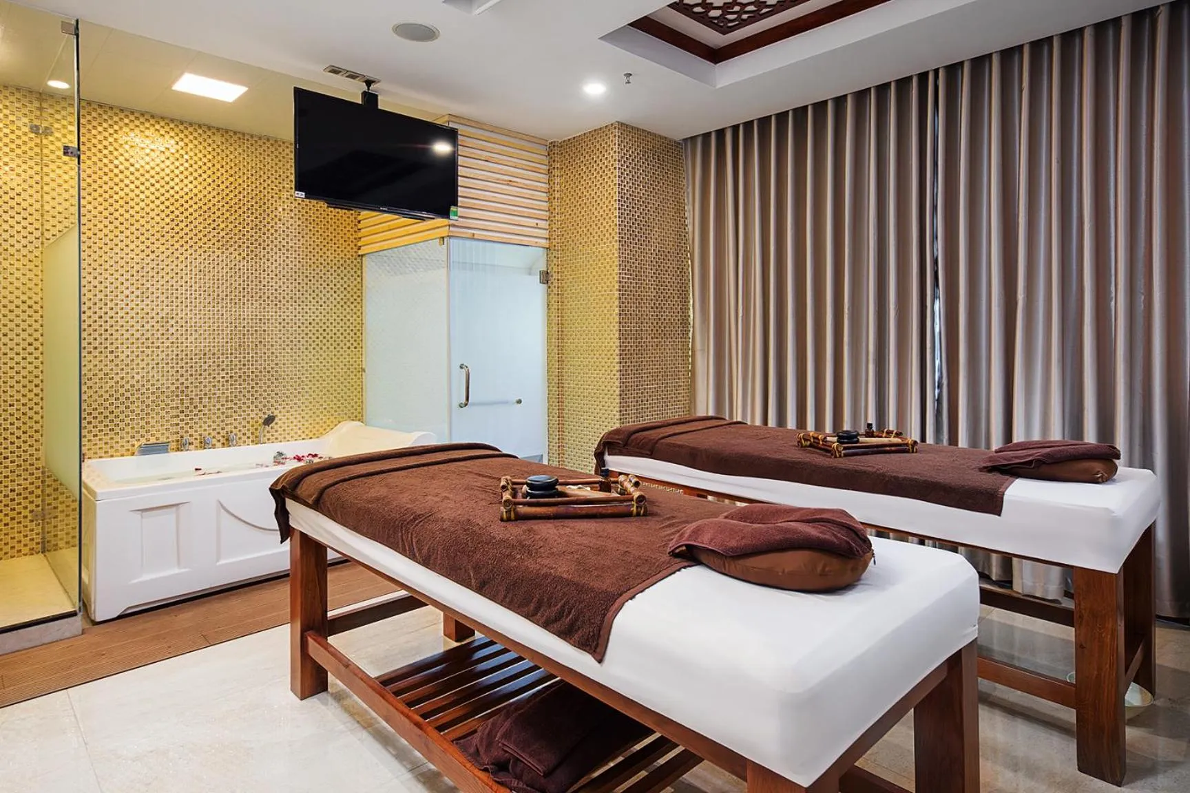 Spa and wellness centre/facilities in Paris Deli Danang Beach Hotel