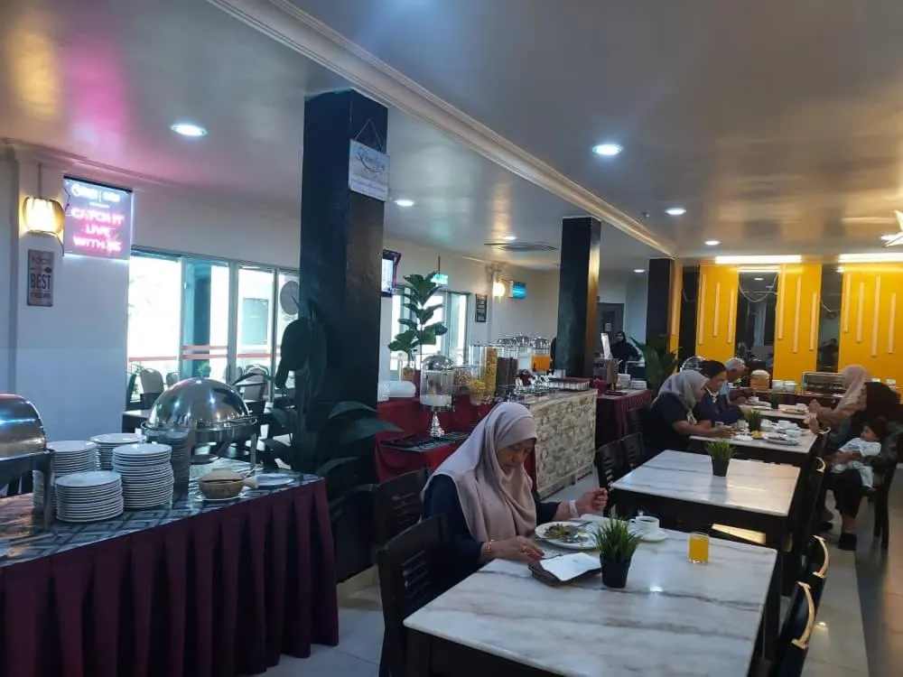 Restaurant/places to eat in Hotel Seri Malaysia Pulau Pinang