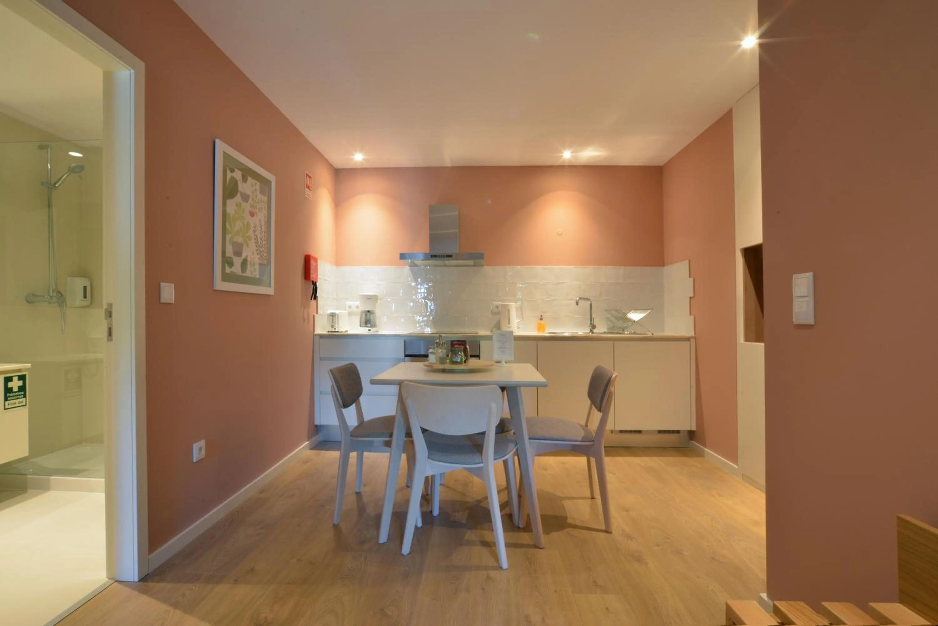 Kitchen or kitchenette in Spot Family Apartments