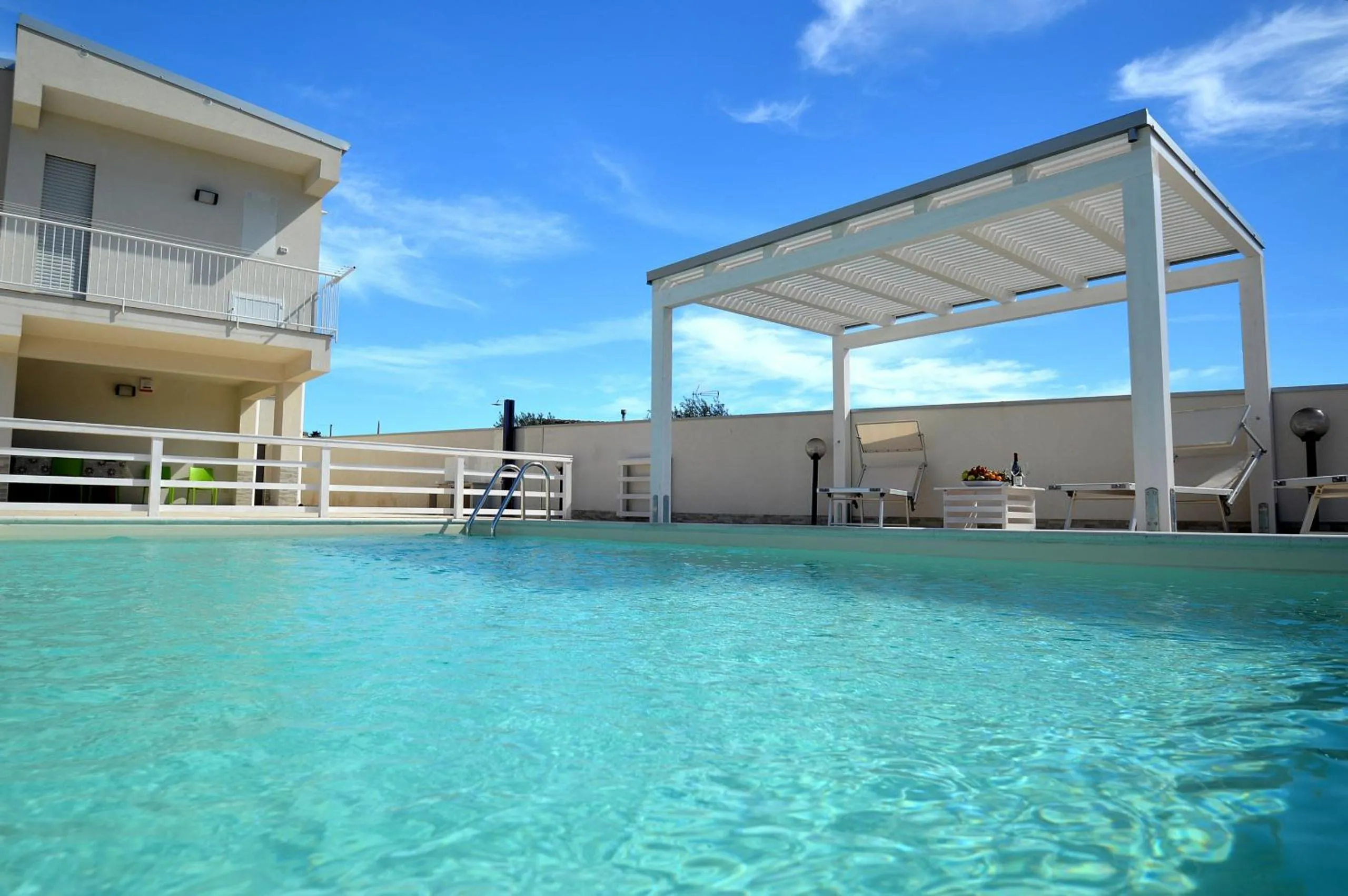 Swimming pool in Villa Bianca e Villa Arancio