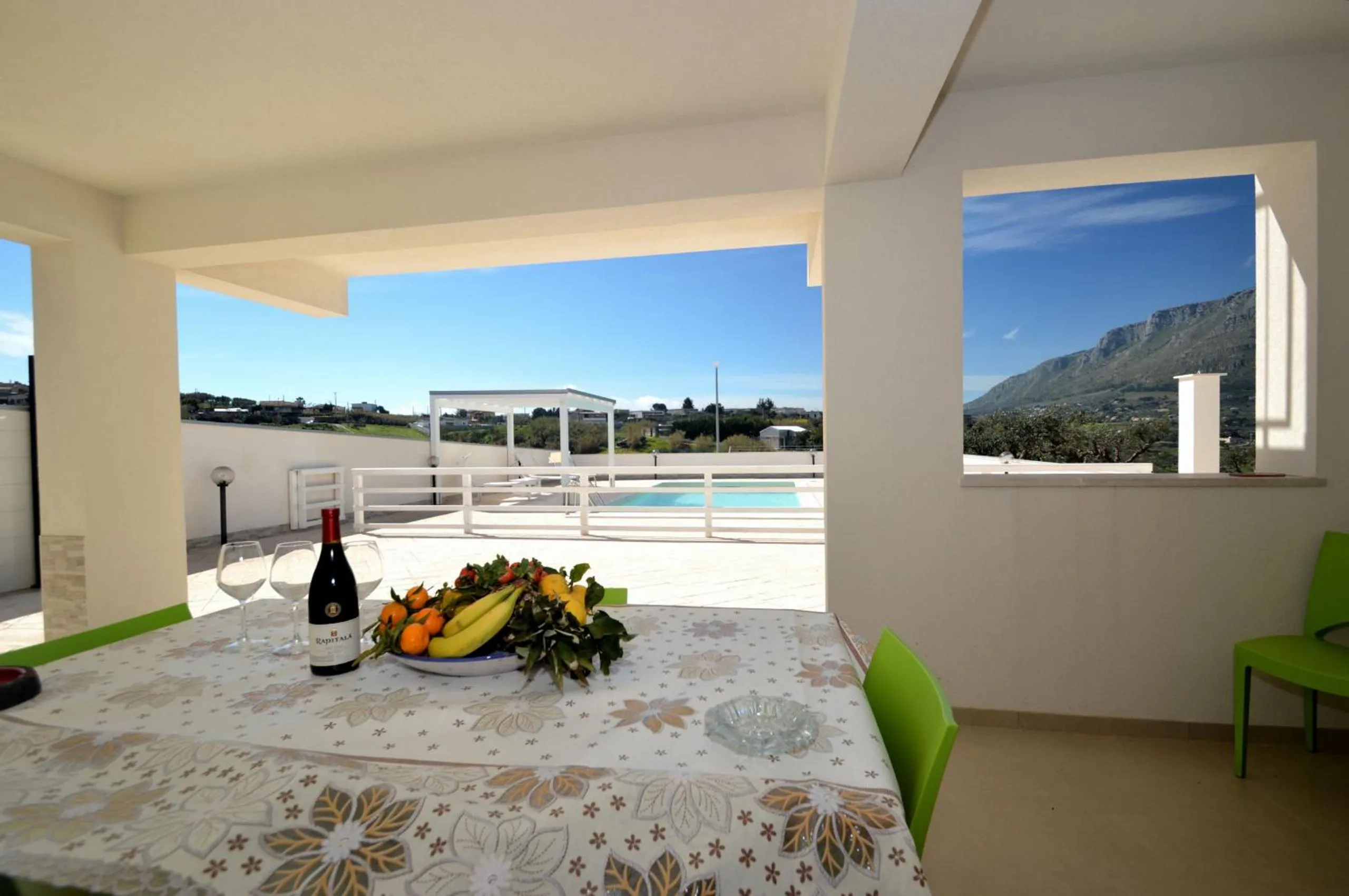 Swimming pool in Villa Bianca e Villa Arancio