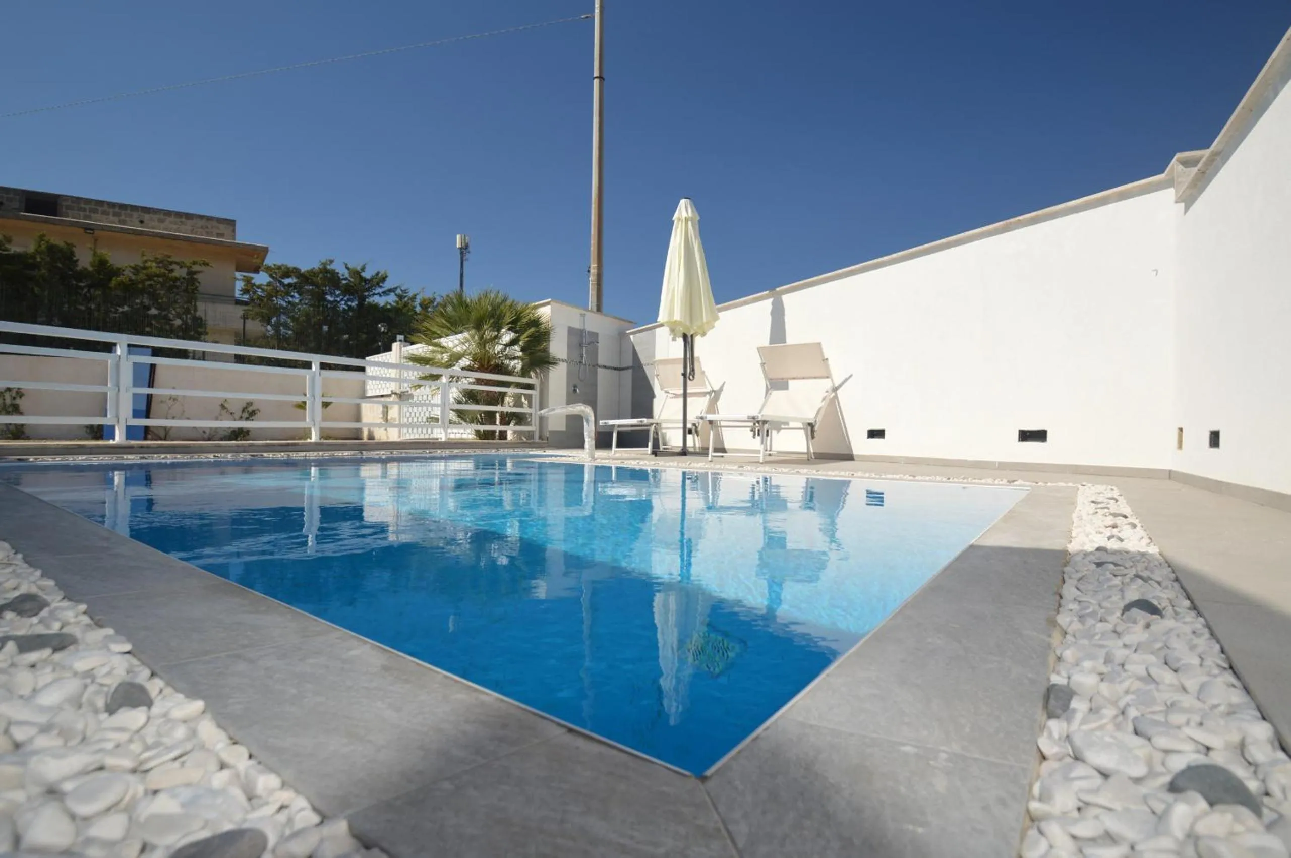 Swimming pool in Villa Bianca e Villa Arancio
