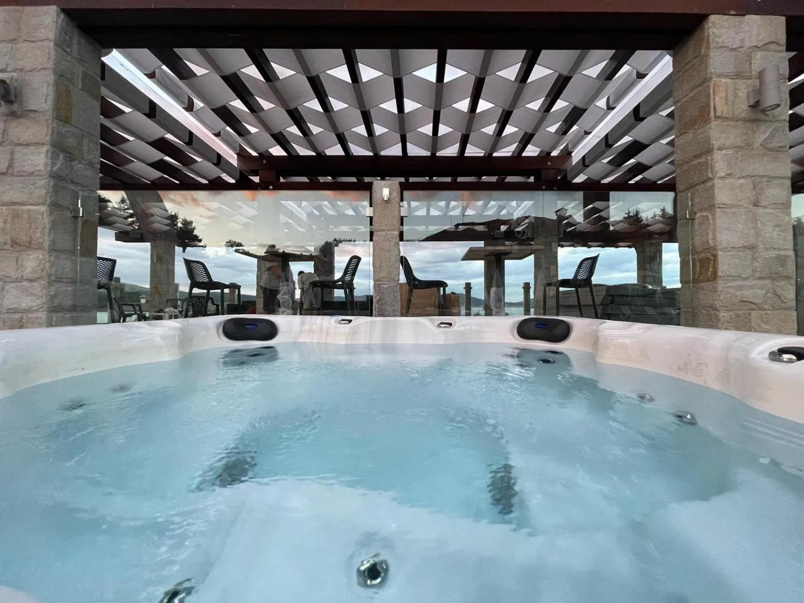 Hot Tub in Family Hotel Eterno