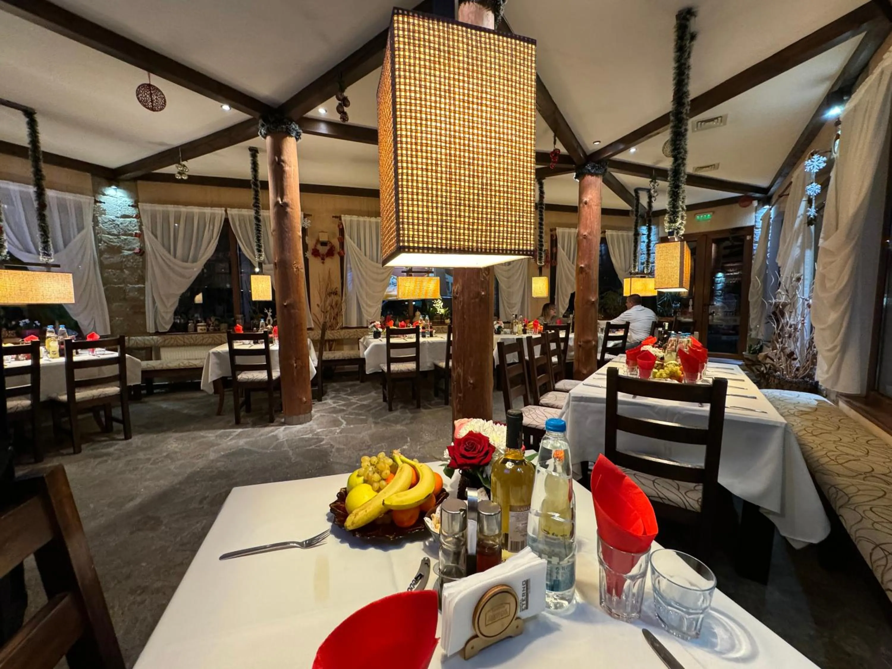 Restaurant/places to eat in Family Hotel Eterno